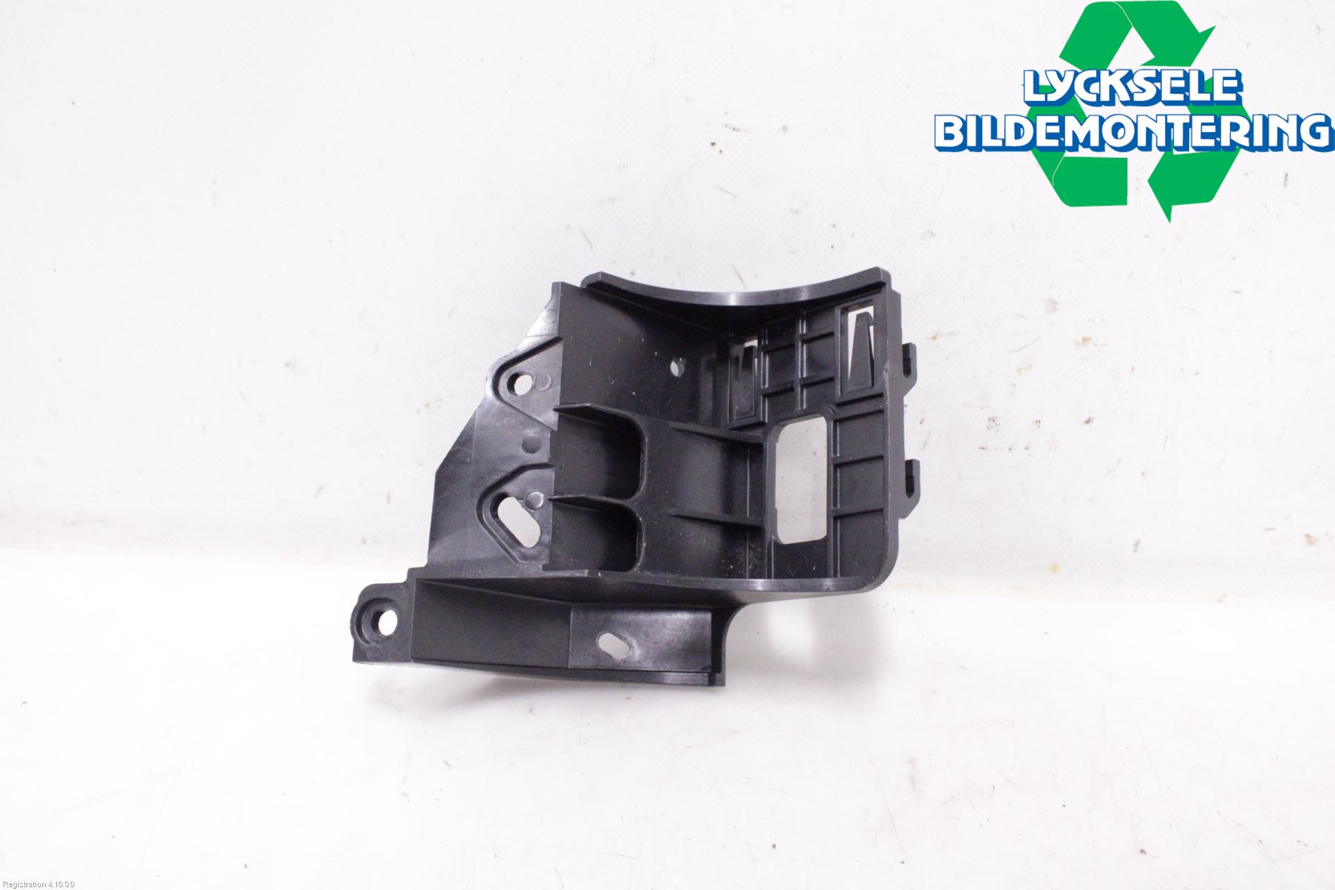 Ford MUSTANG Mach-E 21- Stötfångarfäste Bak Hö