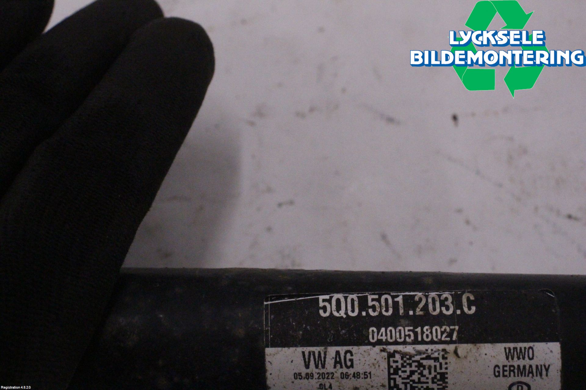 Volkswagen VW T-ROC 18- Drivaxel Bak Vänster