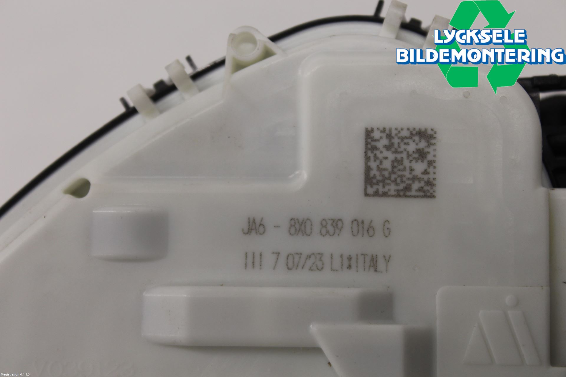 Audi A4/S4 B9 20- Låskista-Dörrlås