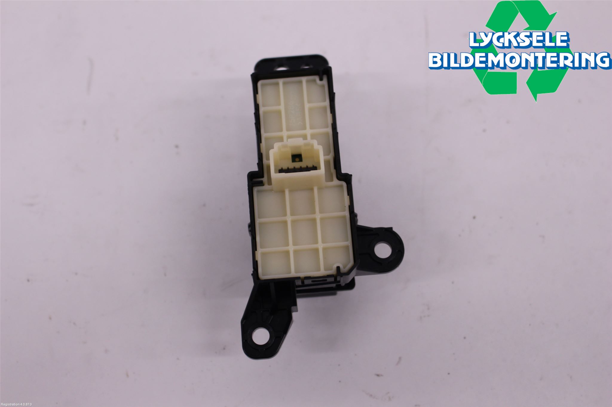 Toyota YARIS XP21 20- Strömställare Parkeringsbroms