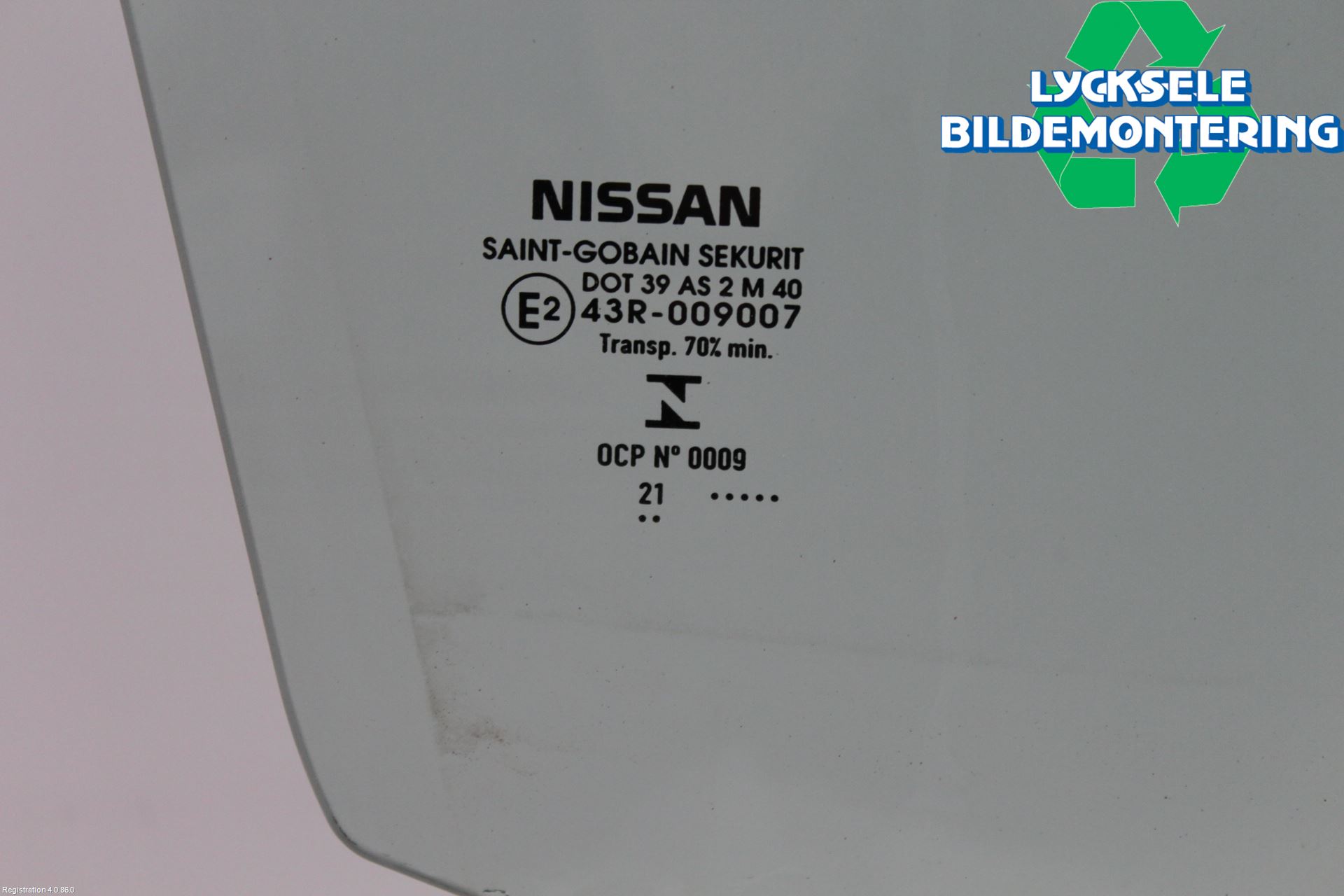 Nissan LEAF 18- Dörruta Fram Höger