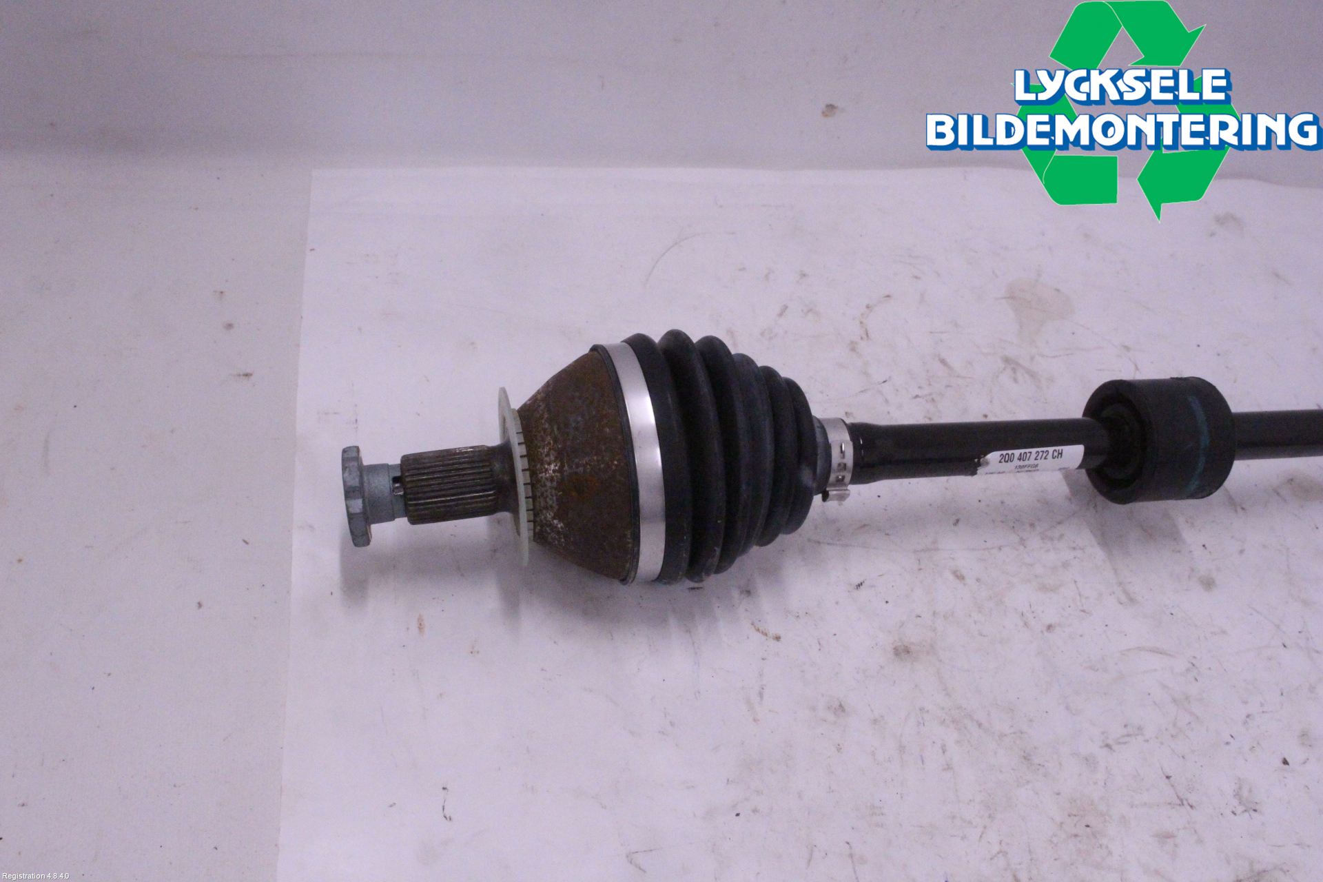 Skoda KAMIQ 20- Drivaxel Fram Höger