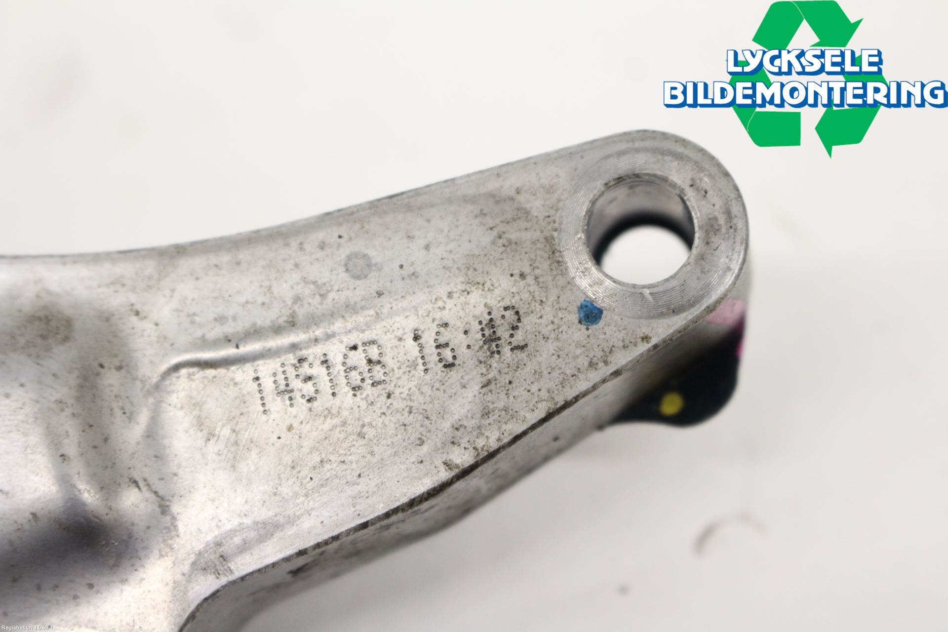 Mitsubishi L200 16-23 Oljefilterhållare