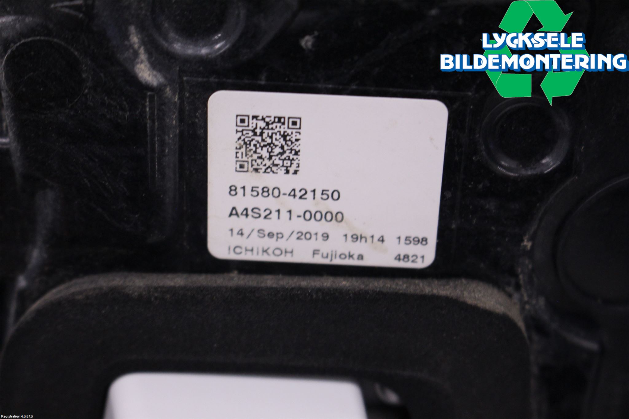 Toyota RAV4 19- Bakljus Lucka Hö