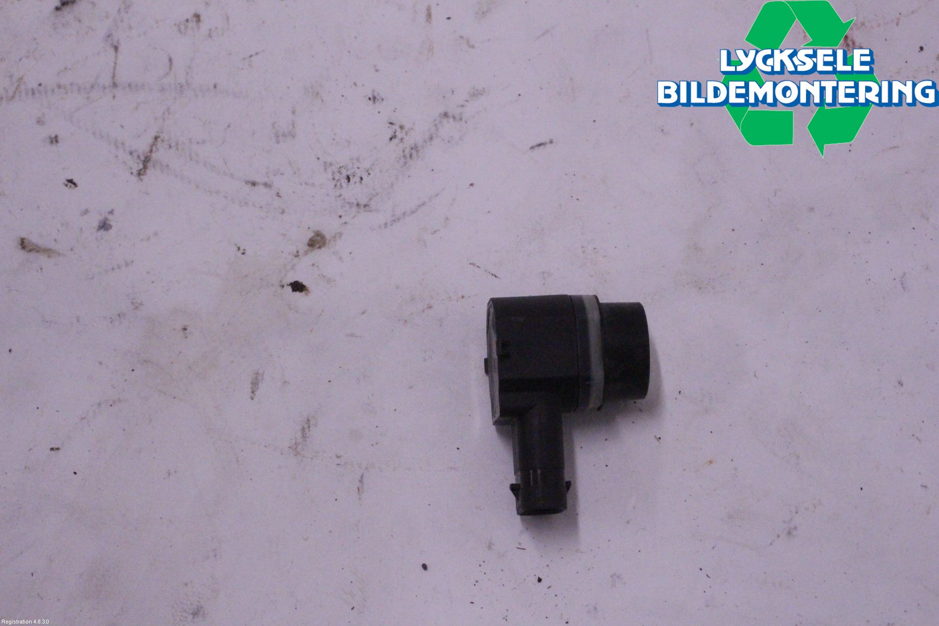 Skoda SUPERB 09-15 Parkeringshjälp Frontsensor