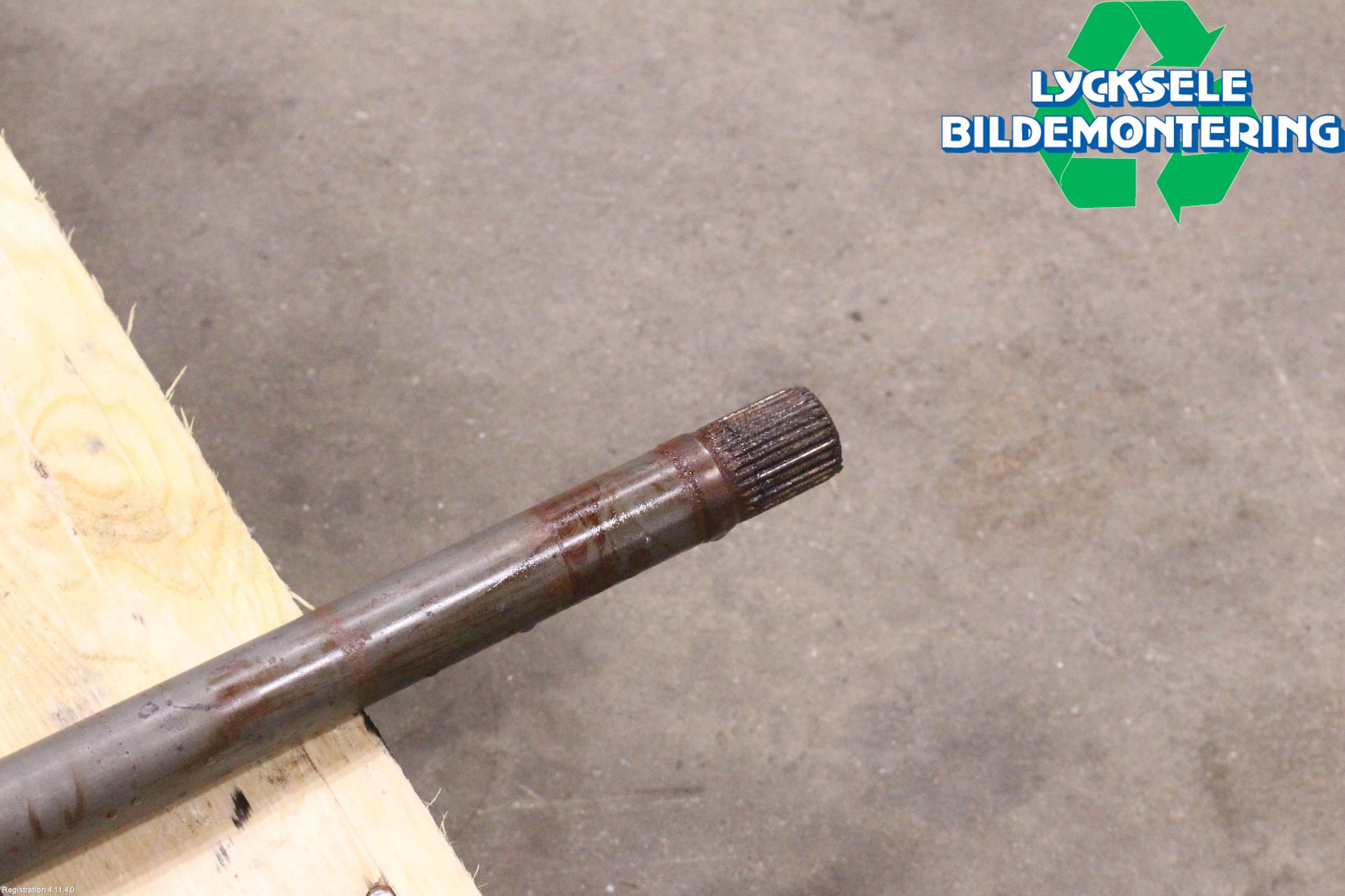 Volvo XC70 05-07 Drivaxel Fram Höger