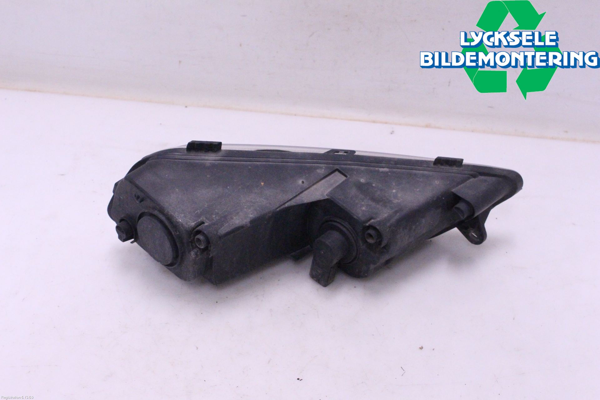Volkswagen VW PASSAT 11-14 Dimljus-Varselljus Fram