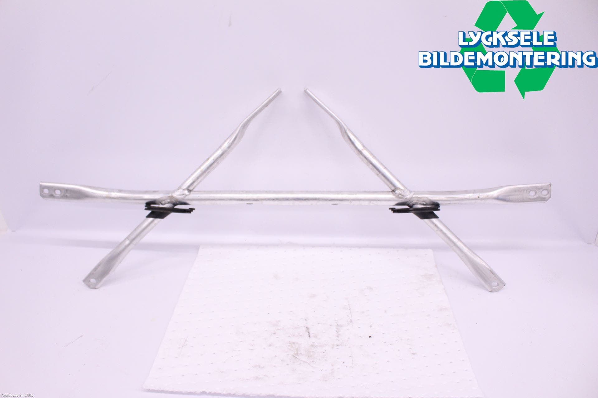 Audi A6 F2/C8 19- Fjäderbensstag