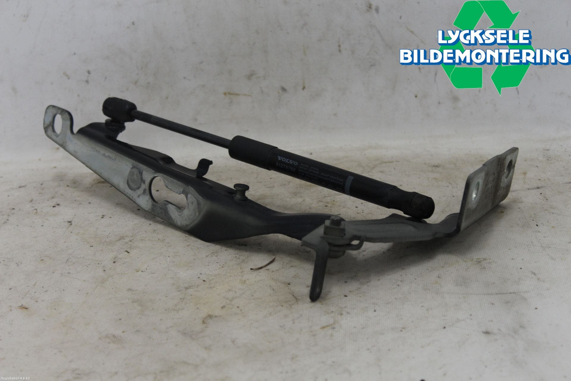 Volvo V60 14-18 Huvgångjärn