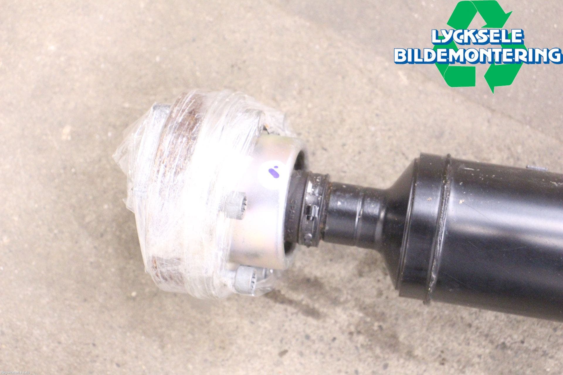 Audi A4/S4 B9 20- Mellanaxel Komp