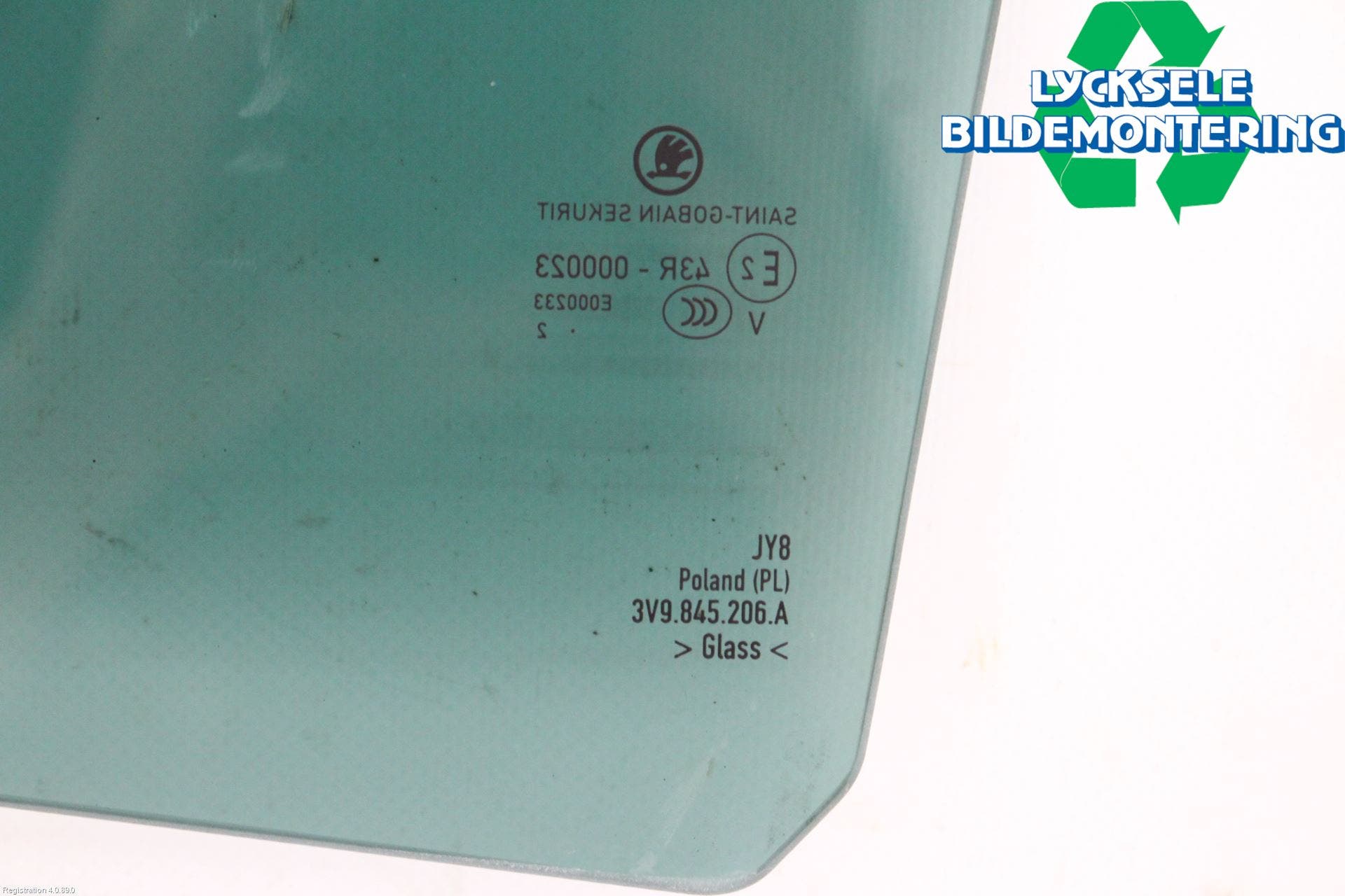 Skoda SUPERB 16-24 Dörruta Bak Höger