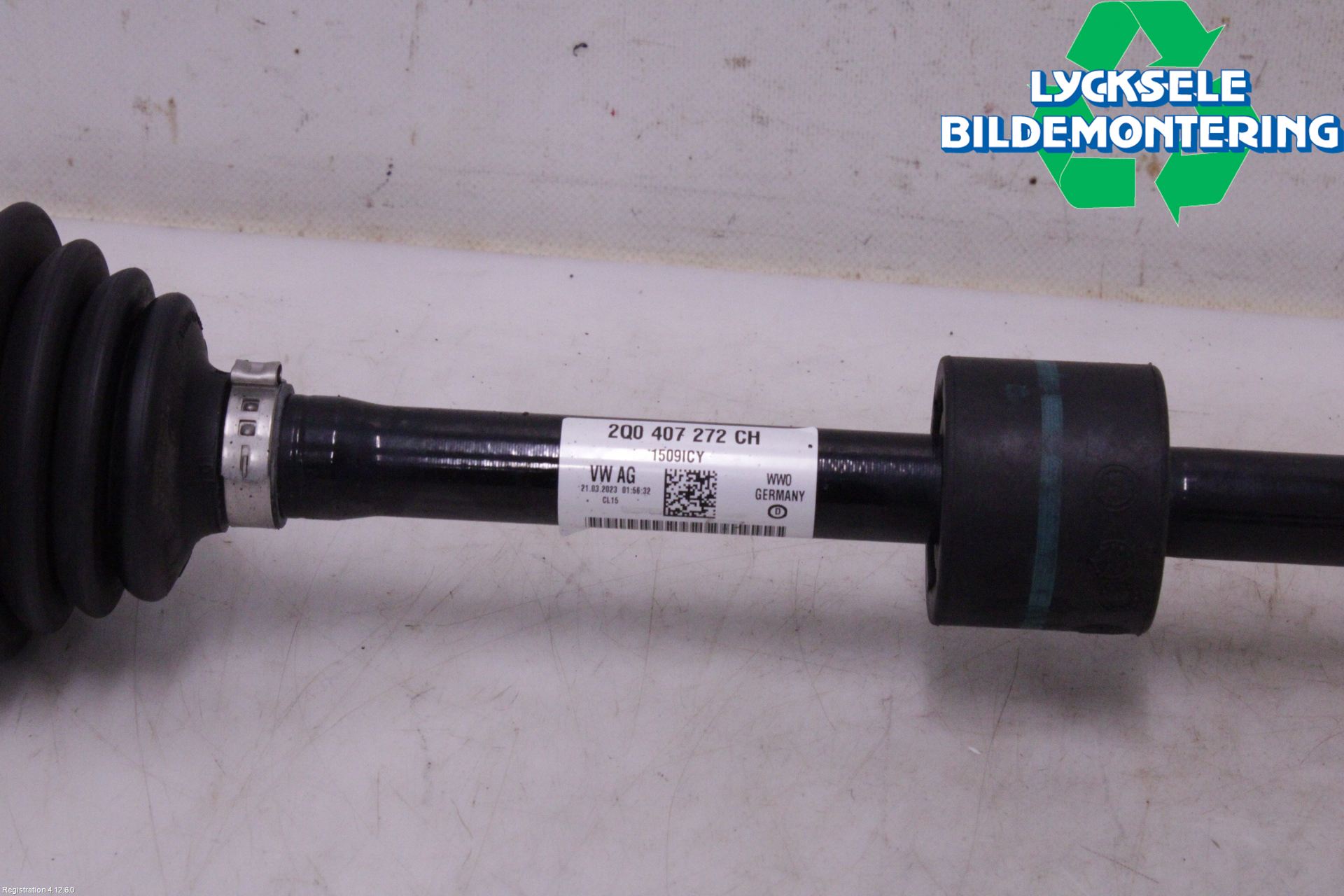 Volkswagen VW TAIGO 22- Drivaxel Fram Höger