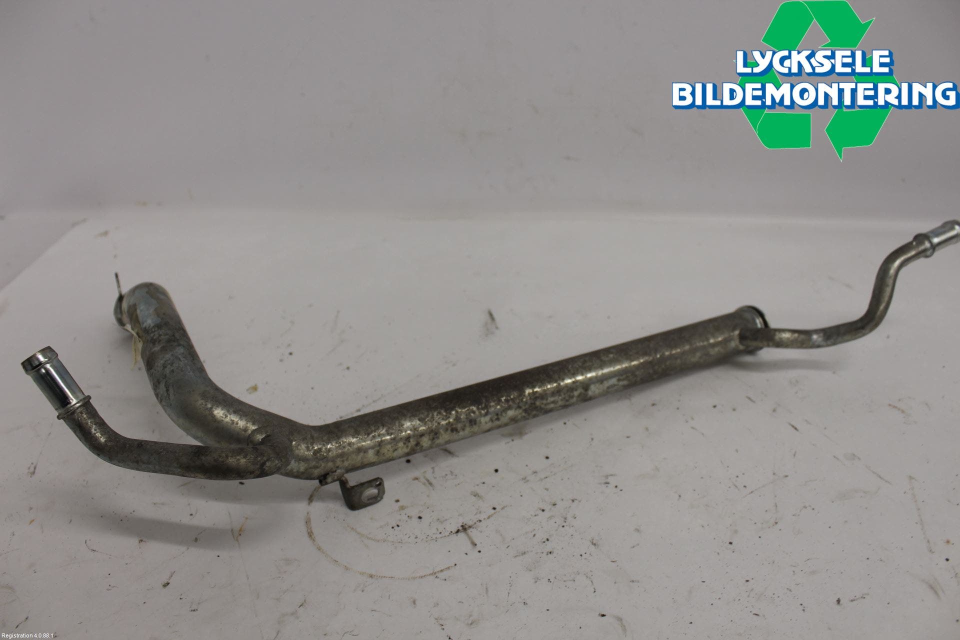 Volvo V90 CROSS COUNTRY 17->> Kylarslang Fäst På Motor