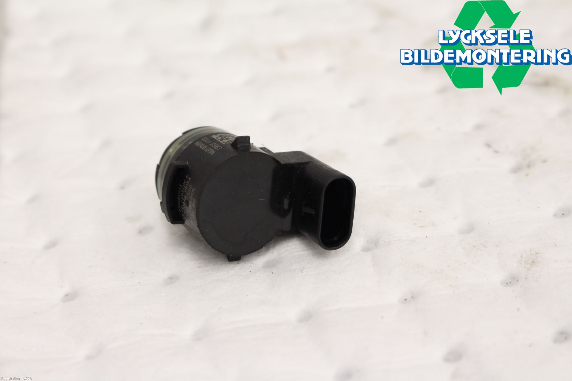 Skoda KAROQ 18- Parkeringshjälp Frontsensor