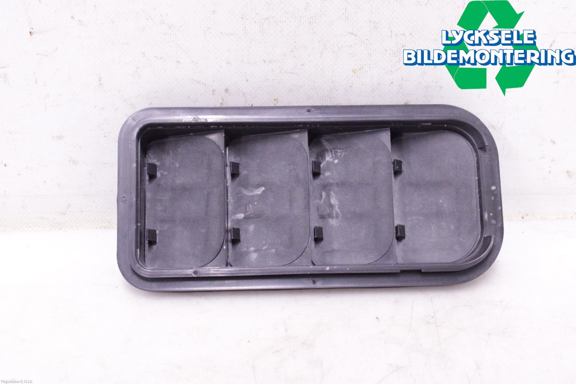 Volkswagen VW T-CROSS 19- Ventilationsutsläpp Bak