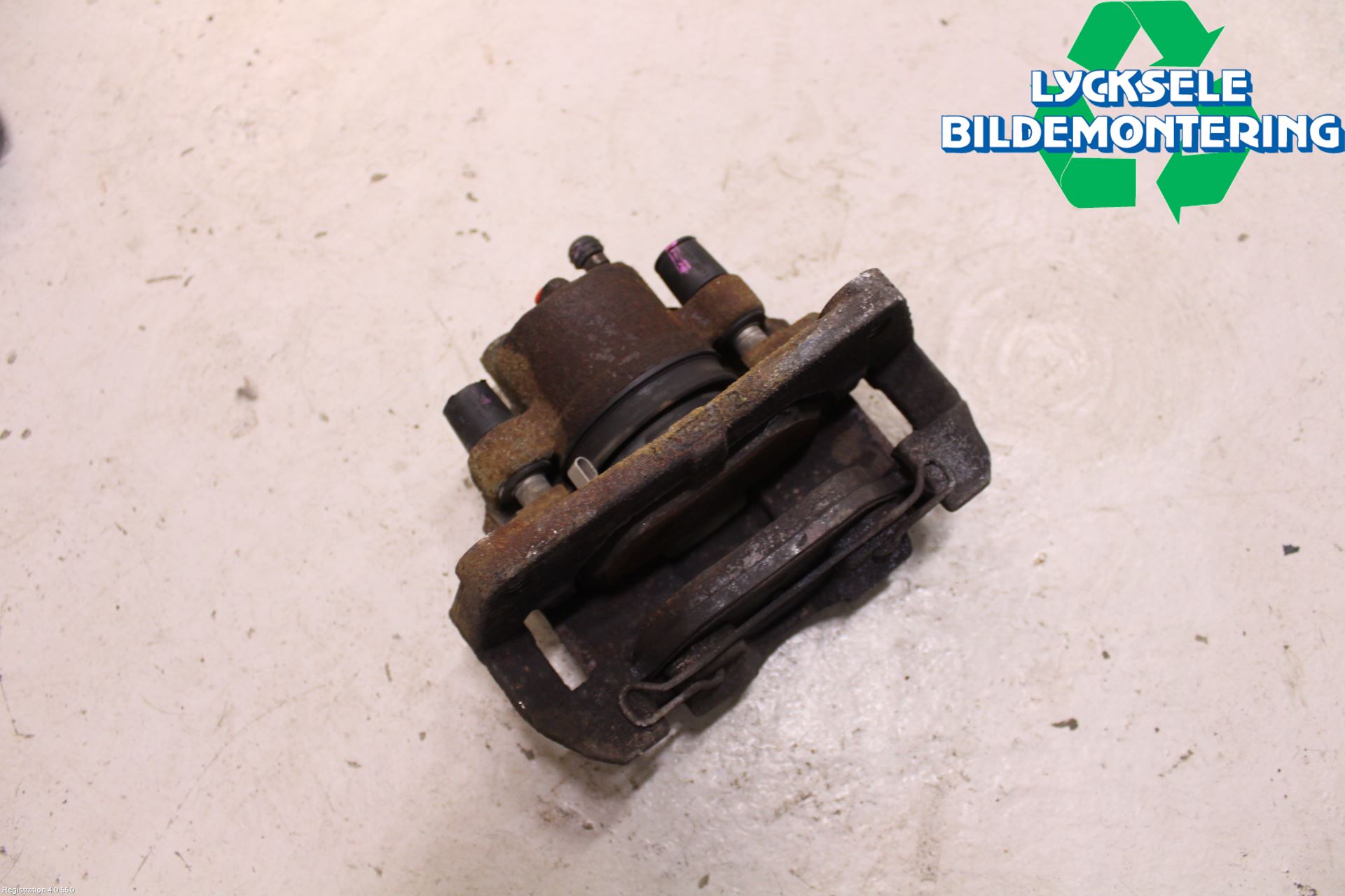 Toyota YARIS XP130 12-14 Bromsok Fram Höger
