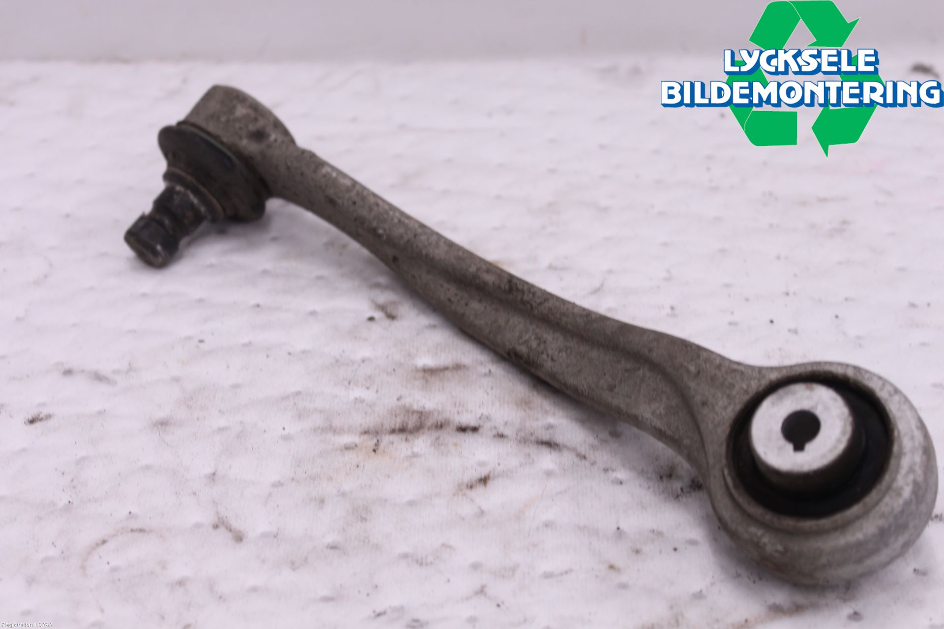 Audi A6 F2/C8 19- Bärarm Fram Övre Hö