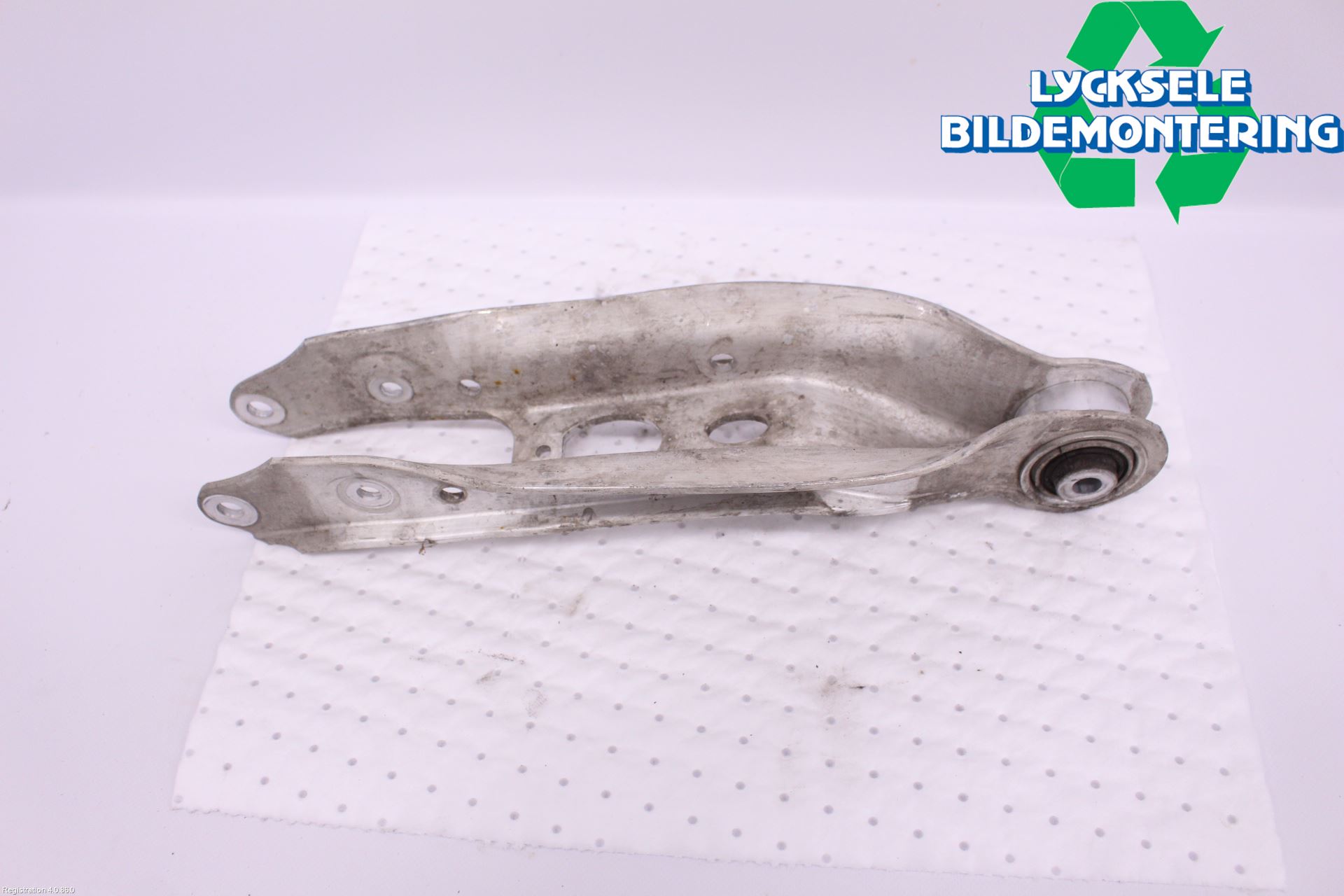 Audi A6 F2/C8 19- Bärarm Bak Höger