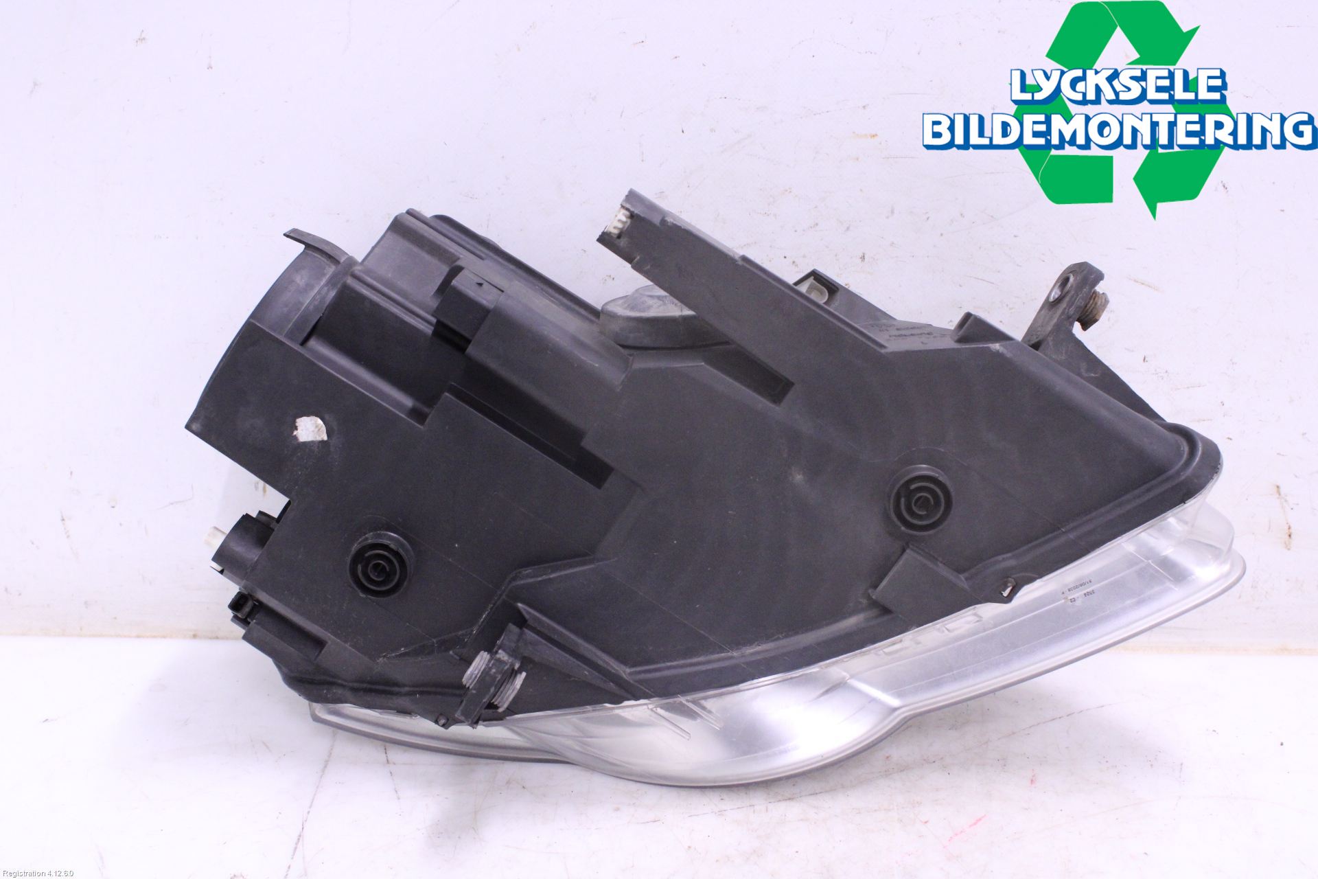 Volkswagen VW PASSAT 05-11 Strålkastare Vänster