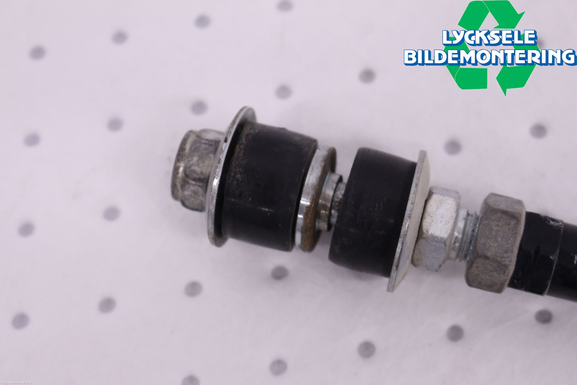 Nissan PATROL Bärarmsstag Fram Höger