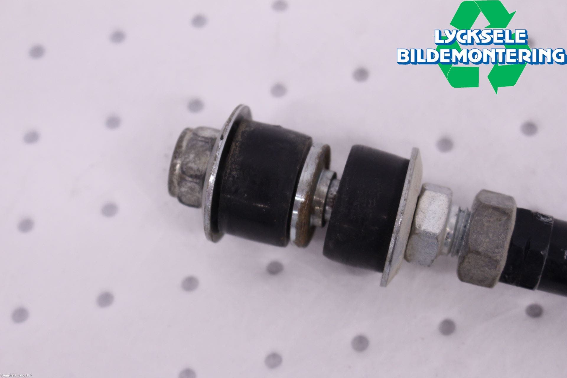 Nissan PATROL Bärarmsstag Fram Höger