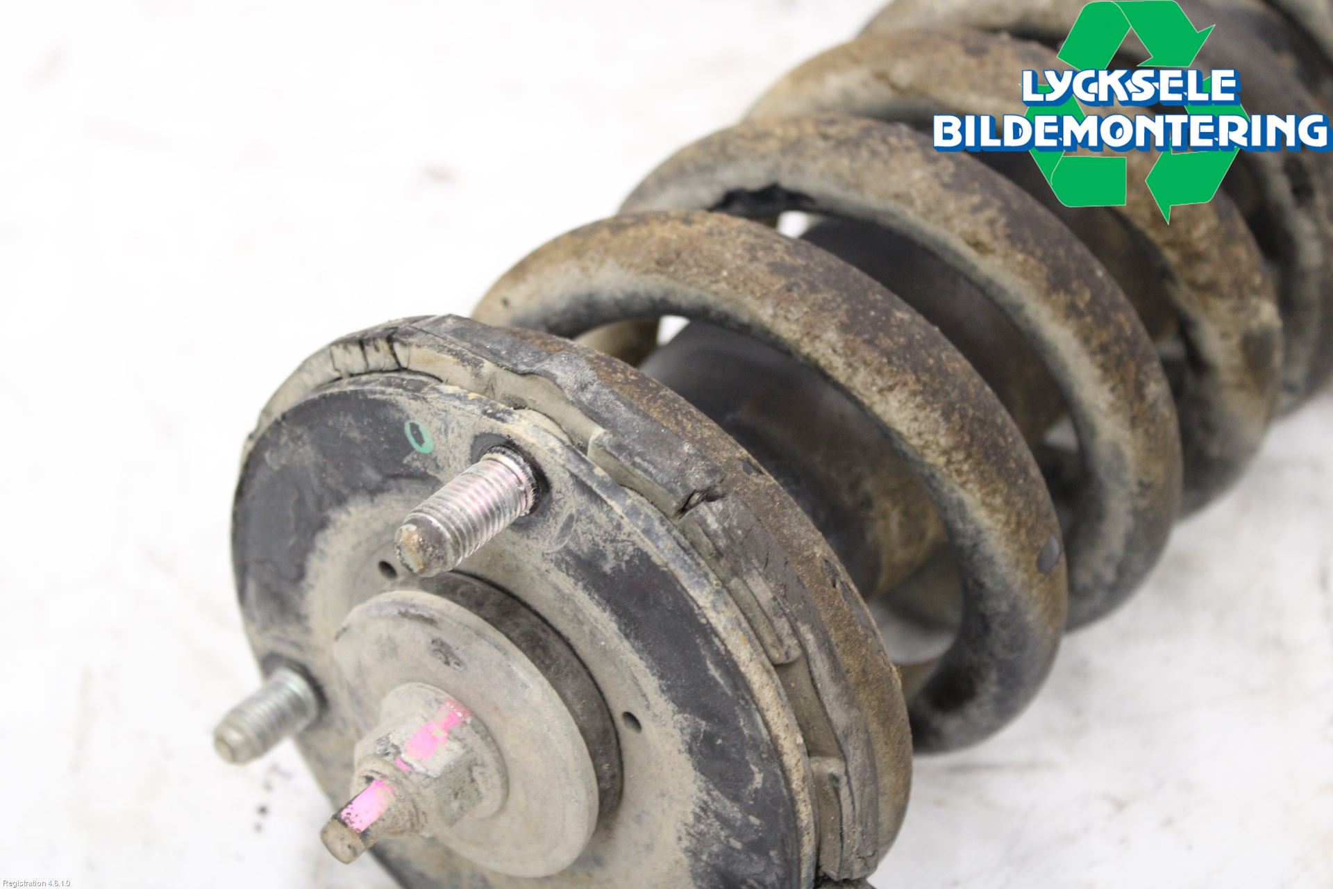 Isuzu D-MAX Fjäderben Fram Höger