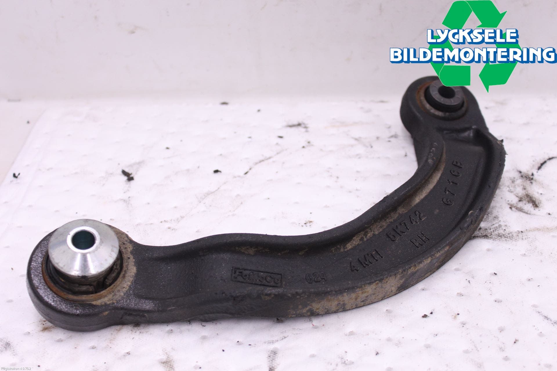 Ford MUSTANG VI 15-22 Bärarm Bak Höger