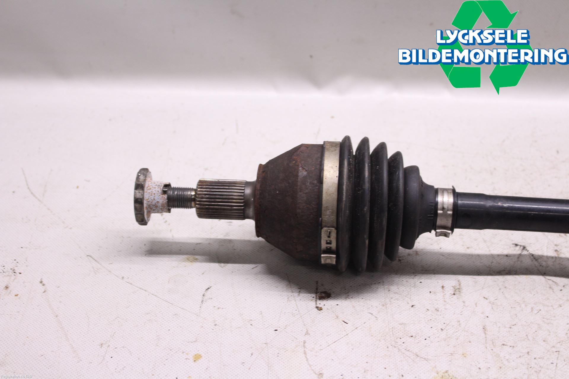 Seat IBIZA V 17-20 Drivaxel Fram Höger