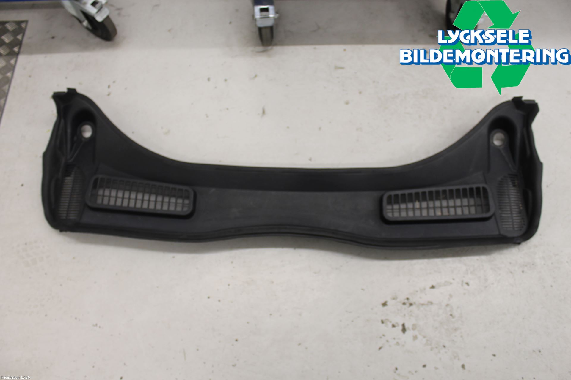 Ford KUGA 17-19 Torpedplåt-Torpedplast