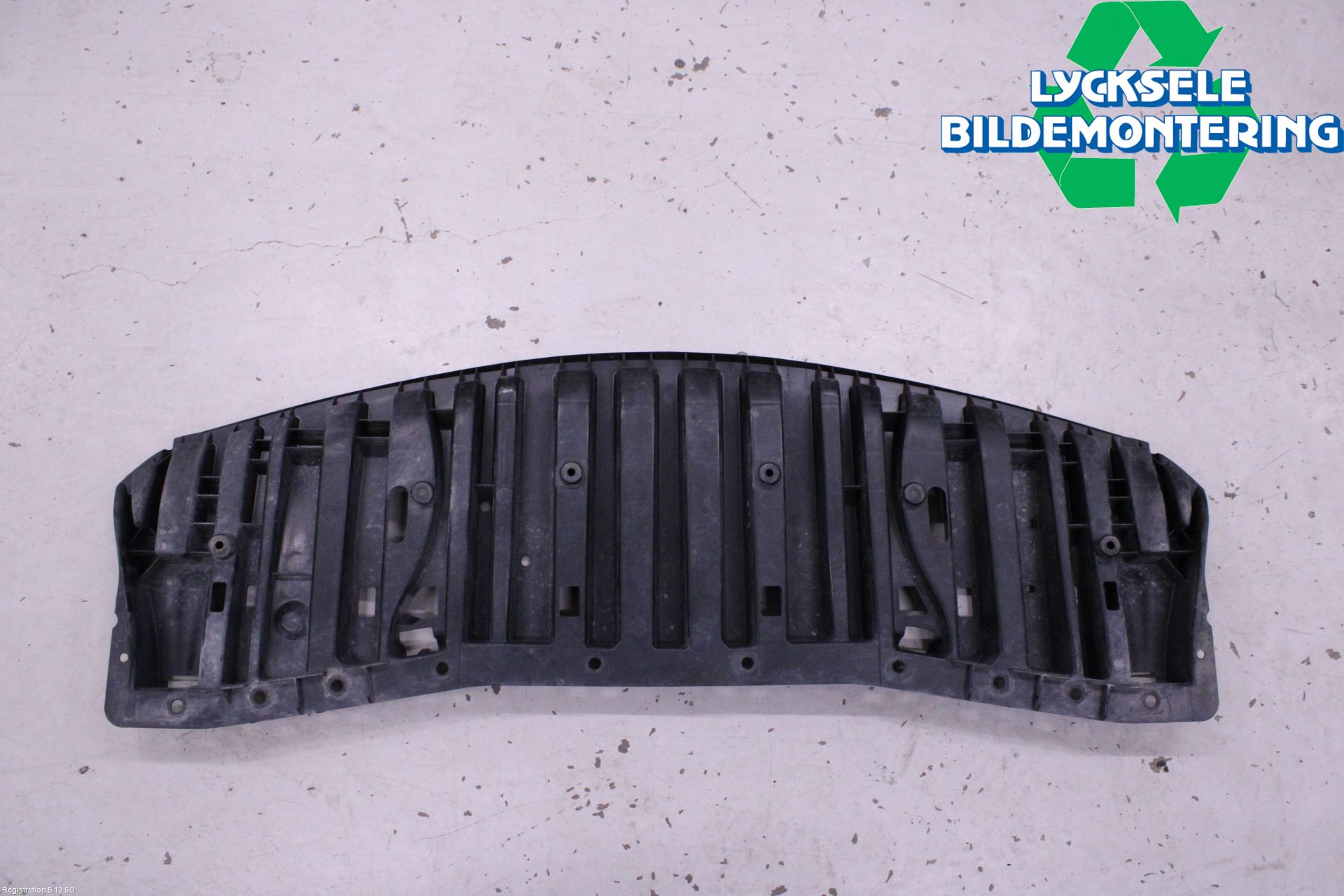 Nissan NOTE E12 14-20 Hasplåt Plåt-Plast
