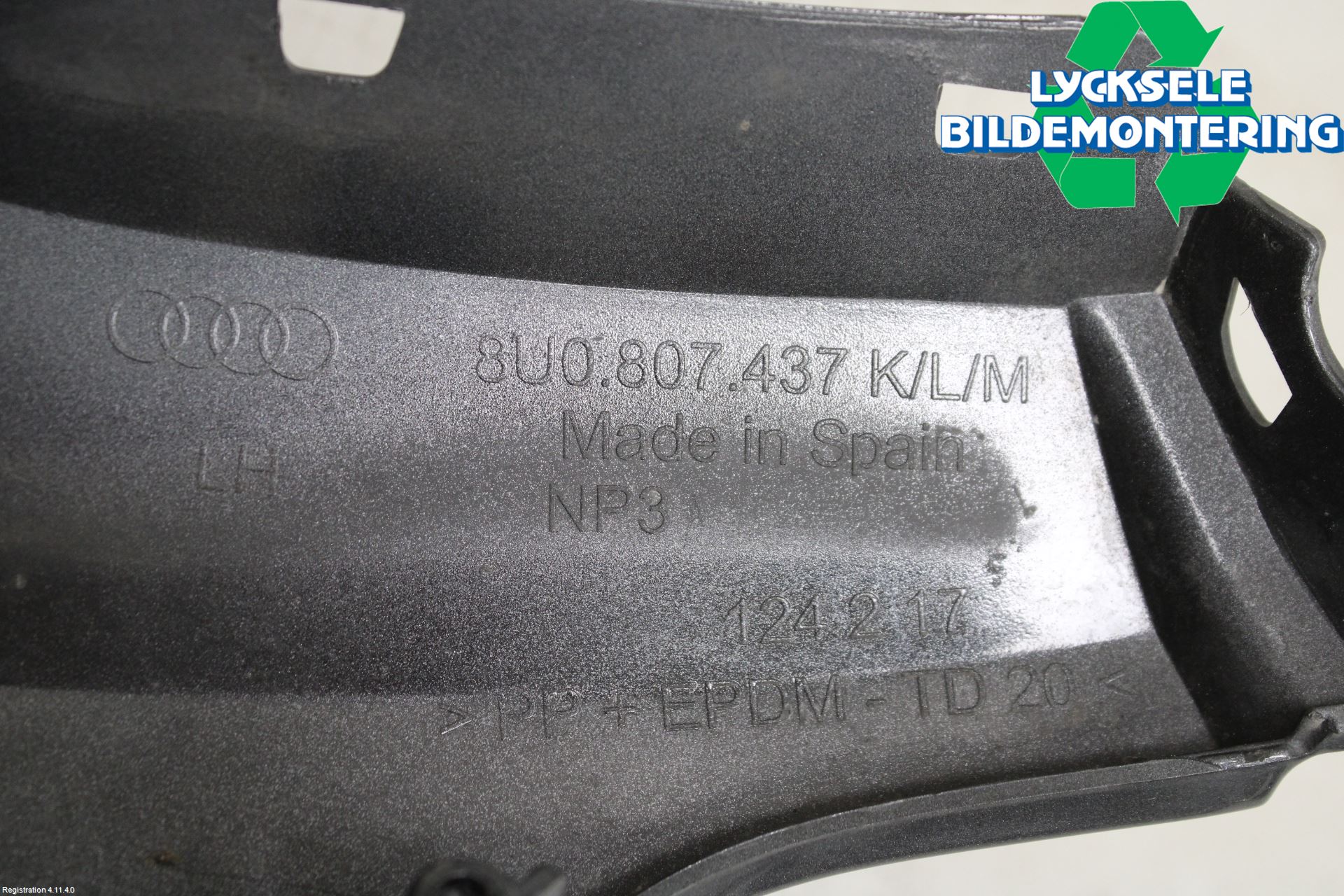 Audi Q3 8U 12-18 Stötfångardel Fram Vä