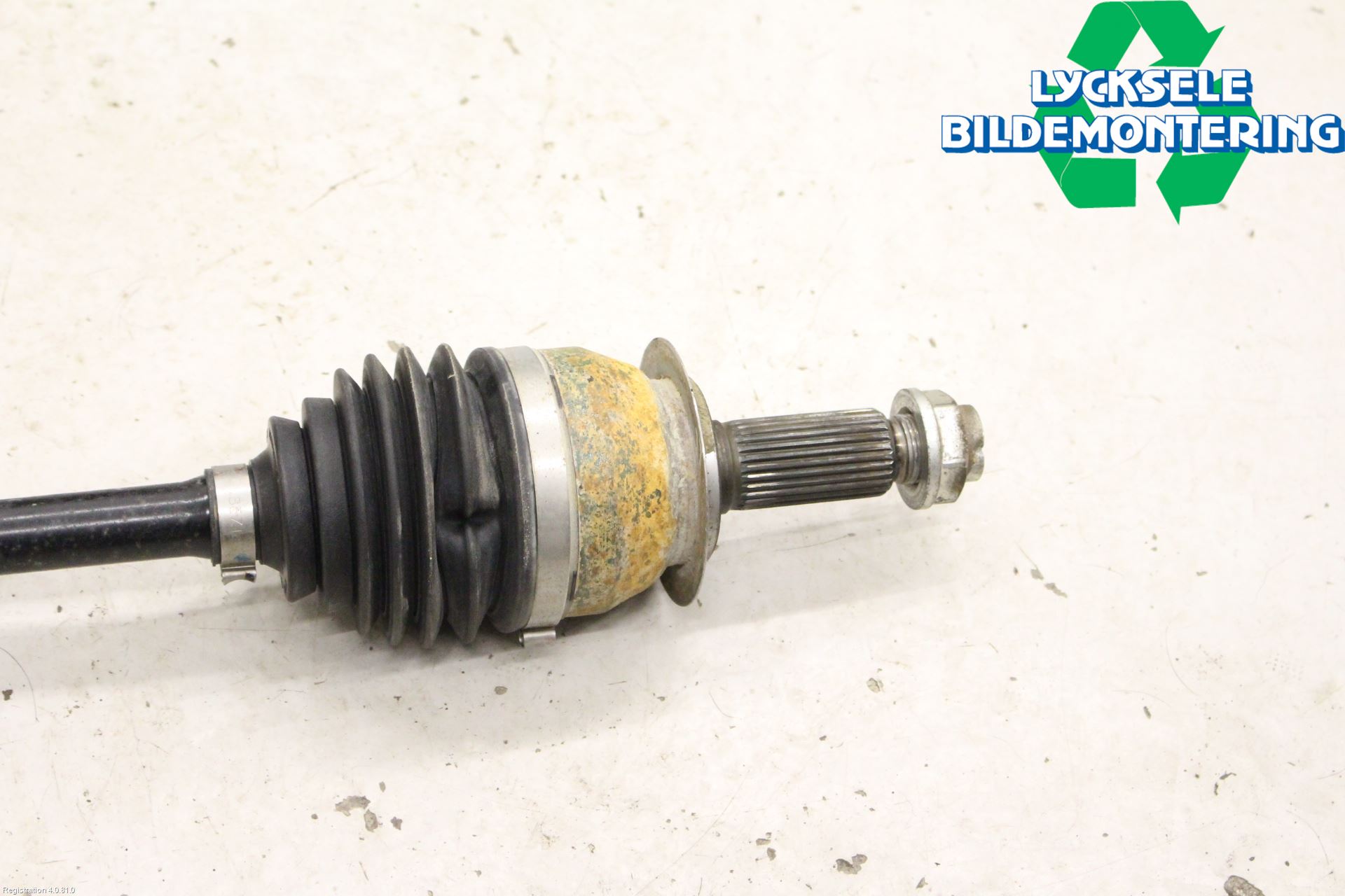 Subaru OUTBACK 15-20 Drivaxel Fram Höger