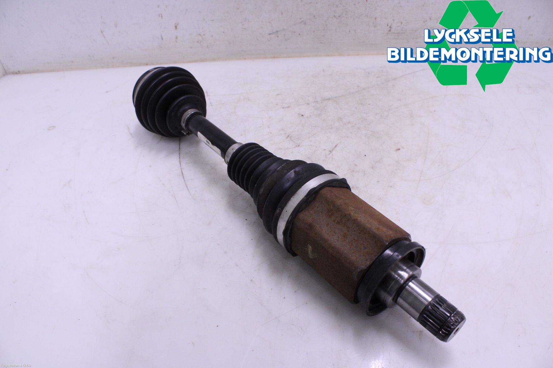 BMW X1 E84 10-15 Drivaxel Fram Vänster
