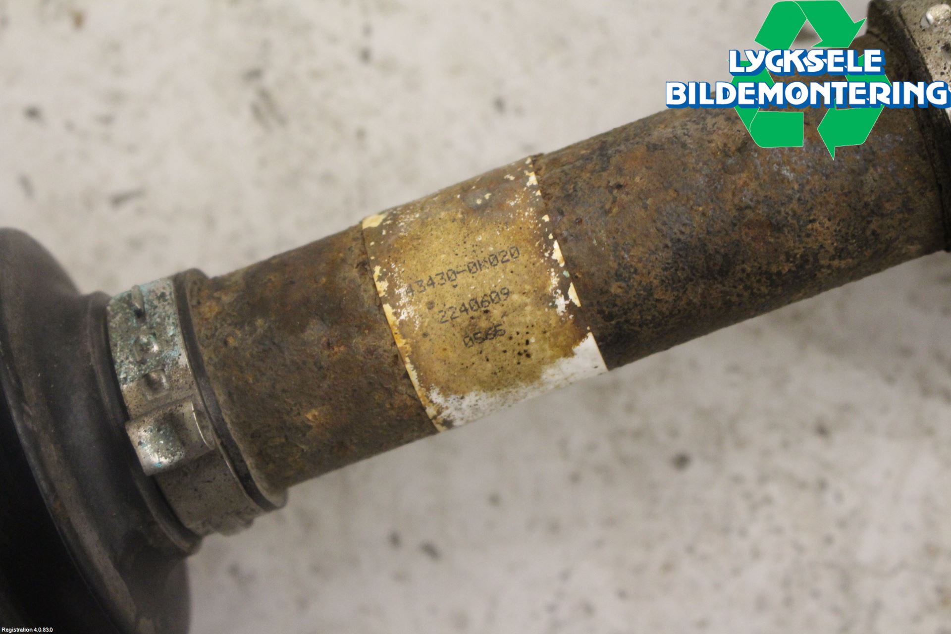 Toyota HILUX 05-16 Drivaxel Fram Höger