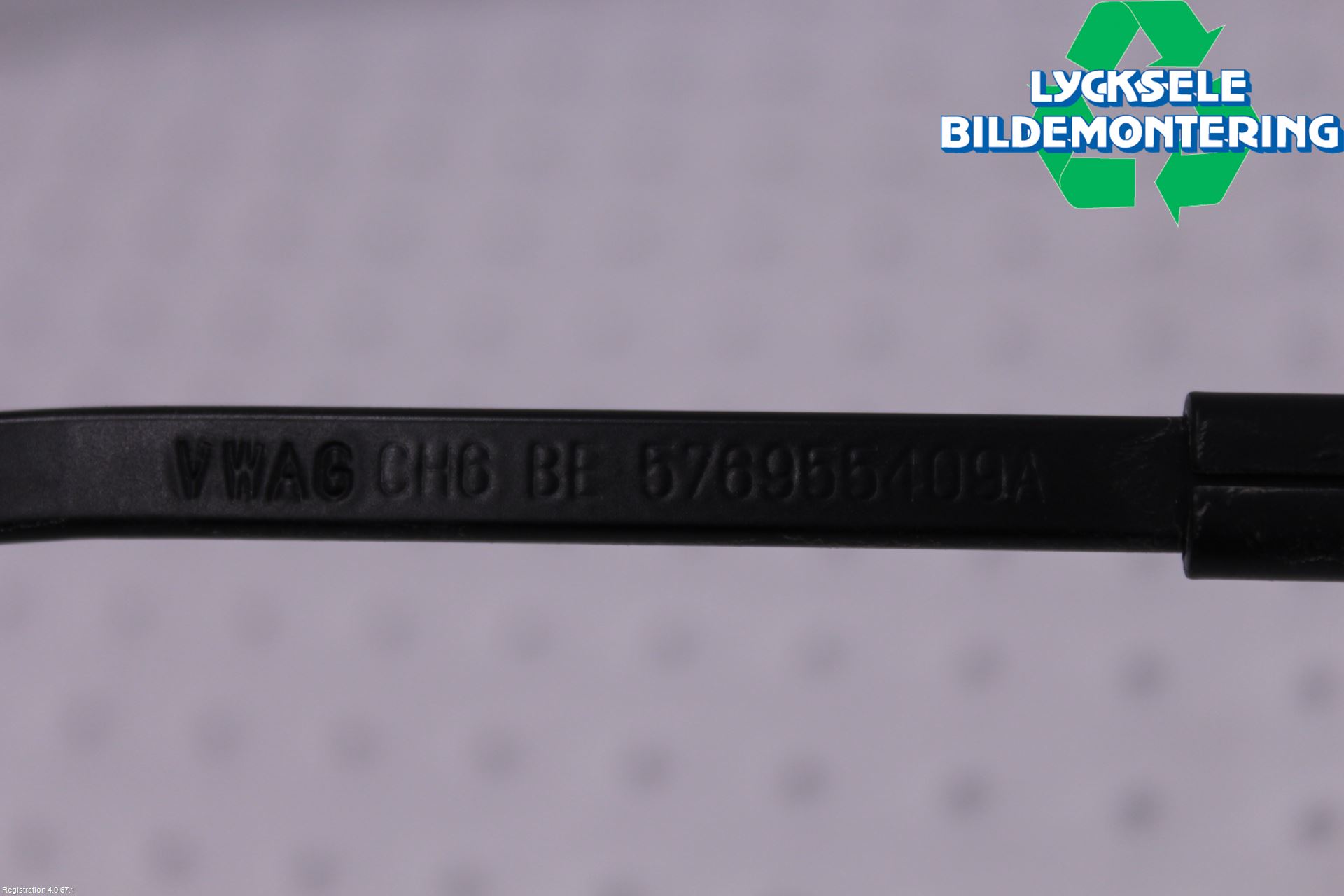 Seat ATECA 16->> Torkararm Armar Vindruta