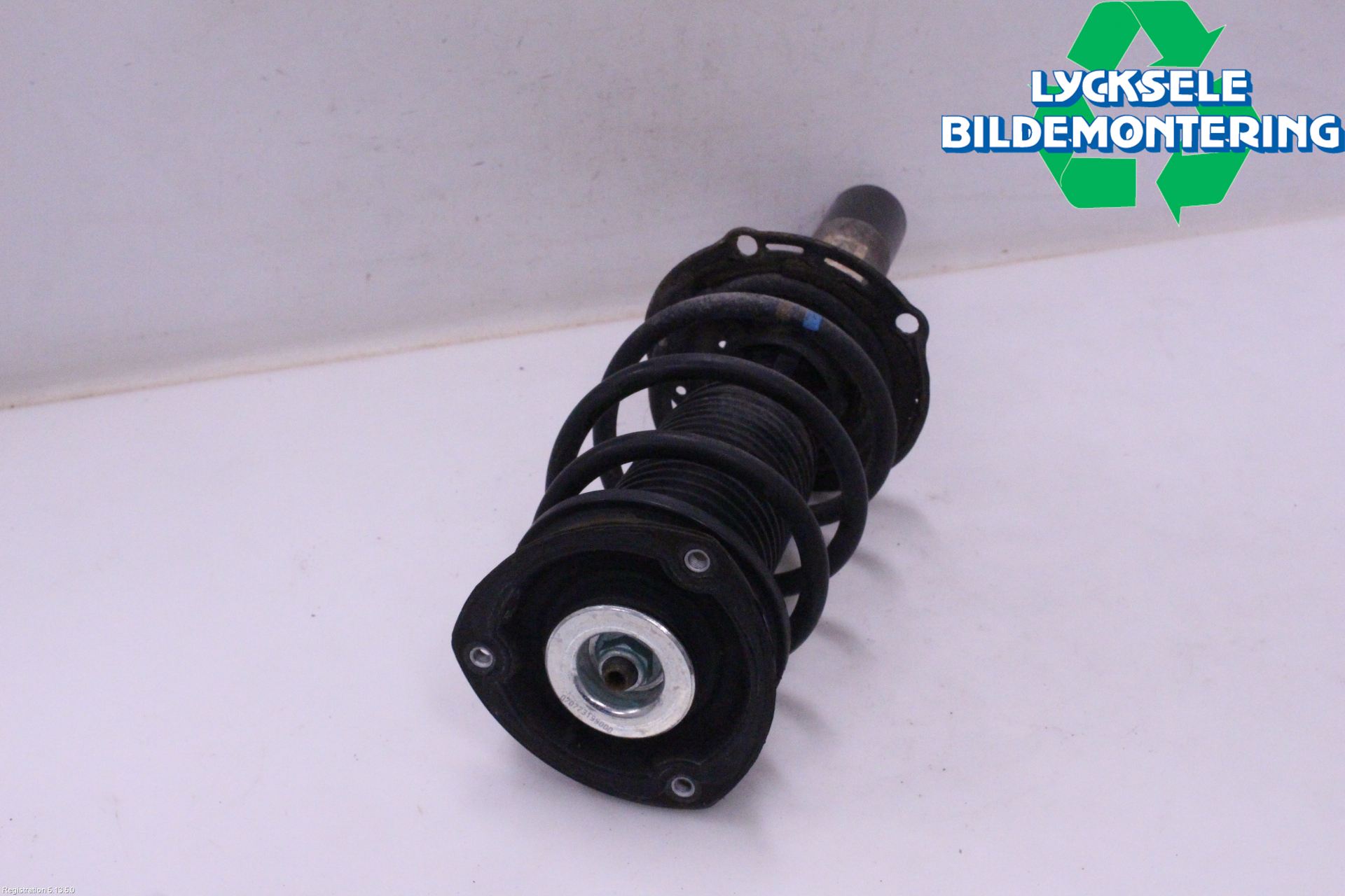 Volkswagen VW GOLF / E-GOLF VIII 20- Fjäderben Fram Vänster
