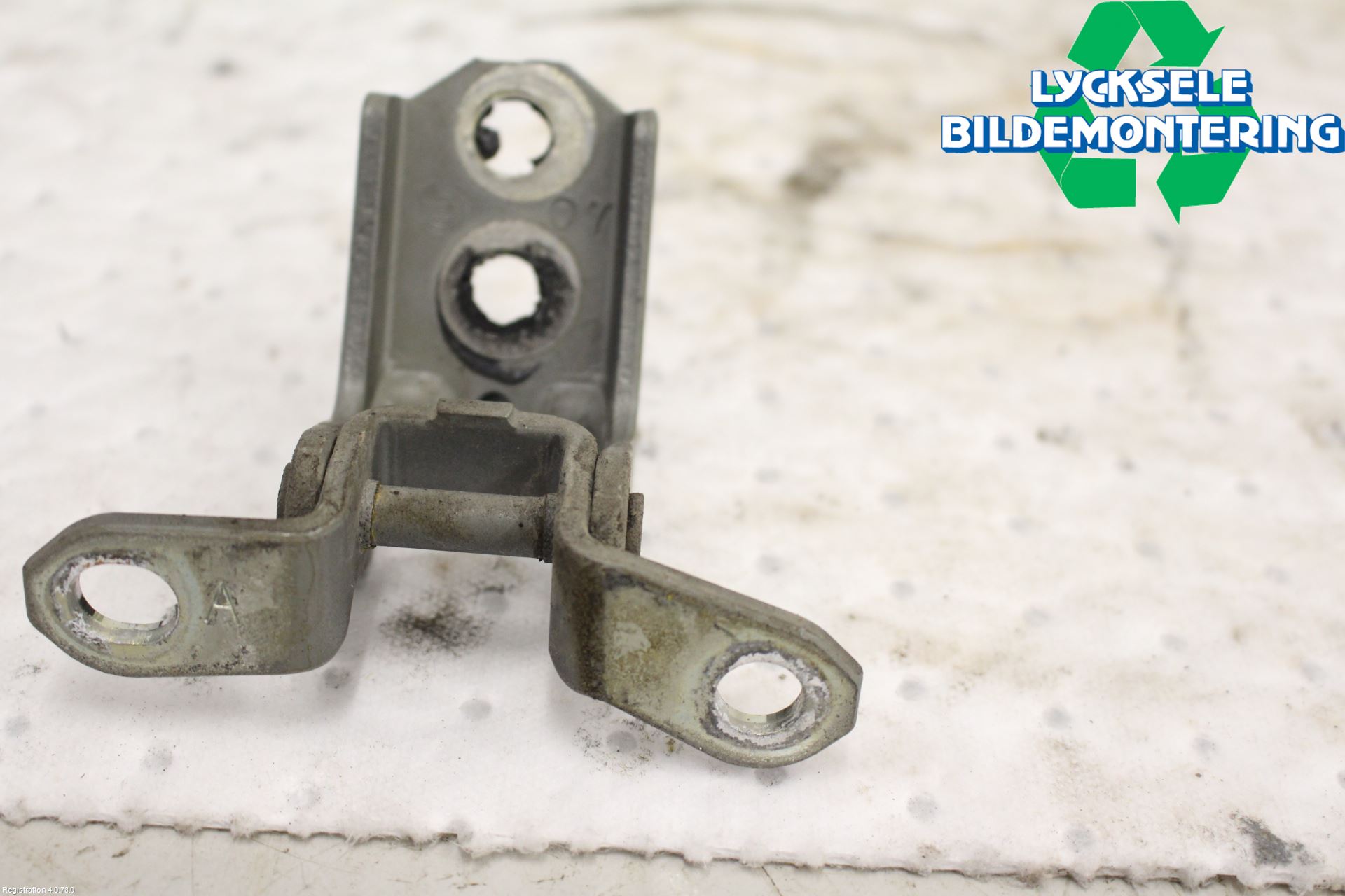 Nissan JUKE 10-14 Dörrgångjärn