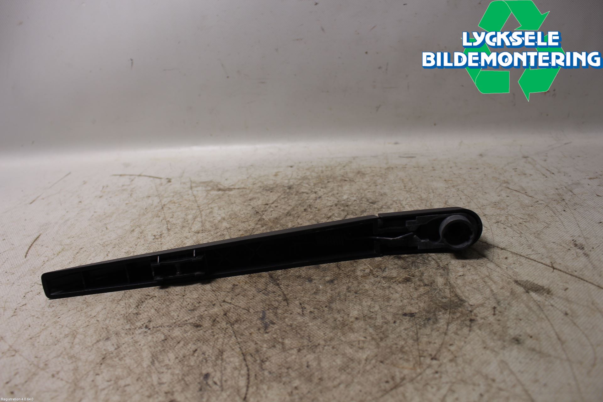 Renault CLIO IV 12-16 Torkararm-Bakruta