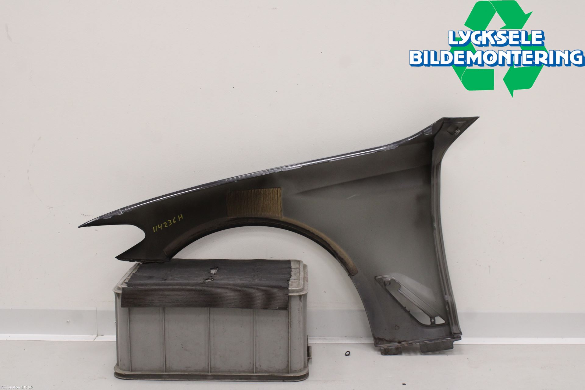 BMW 5 G30/G31/F90 17-23 Skärm Fram Höger