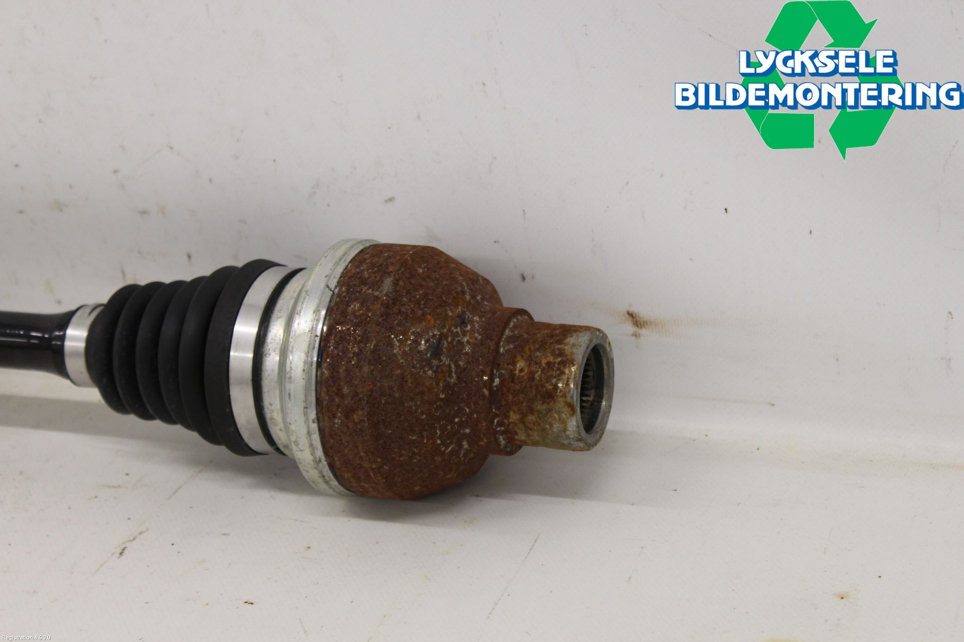 Volkswagen VW GOLF / E-GOLF VIII 20- Drivaxel Fram Höger