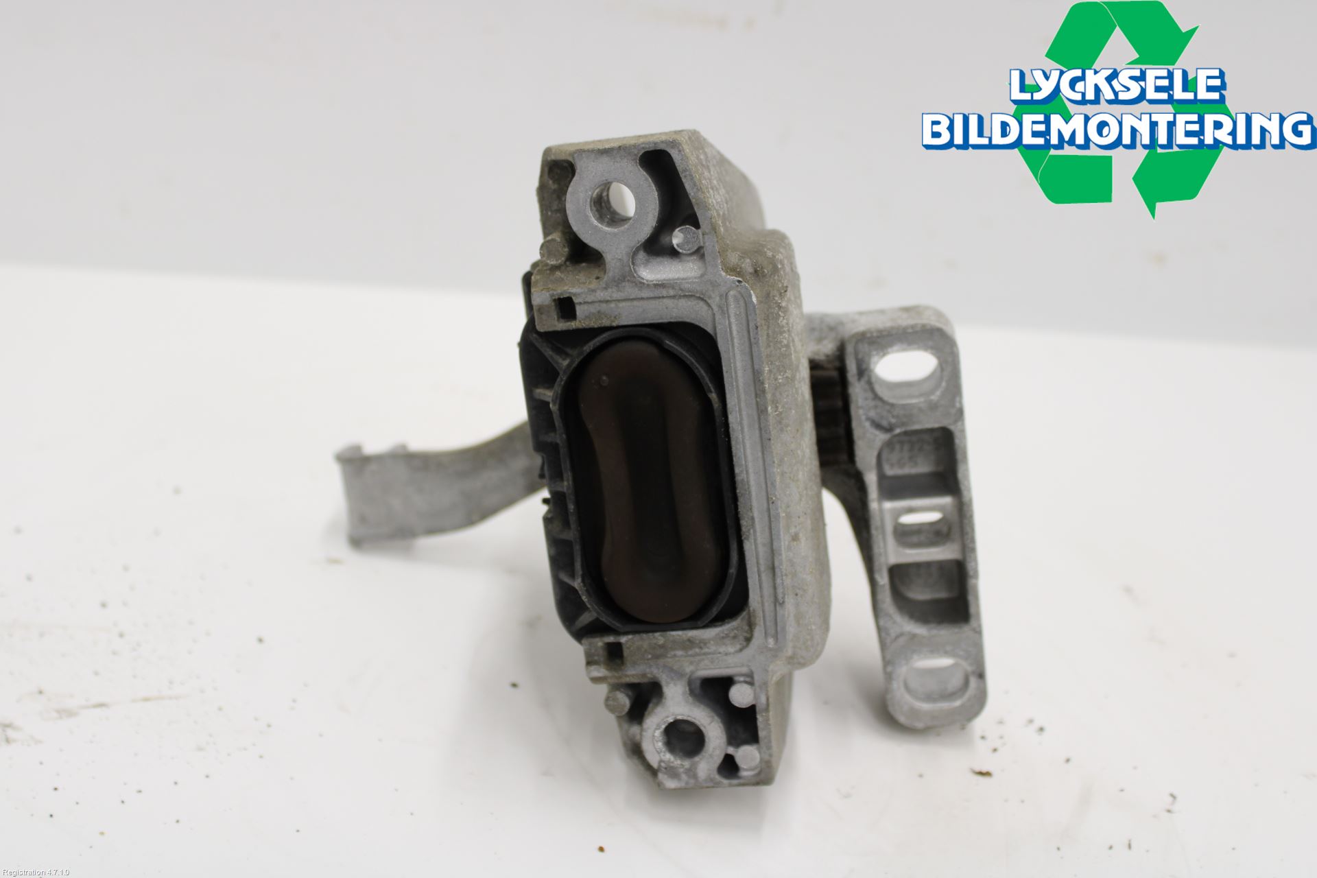 Volkswagen VW CADDY 21- Motorfäste