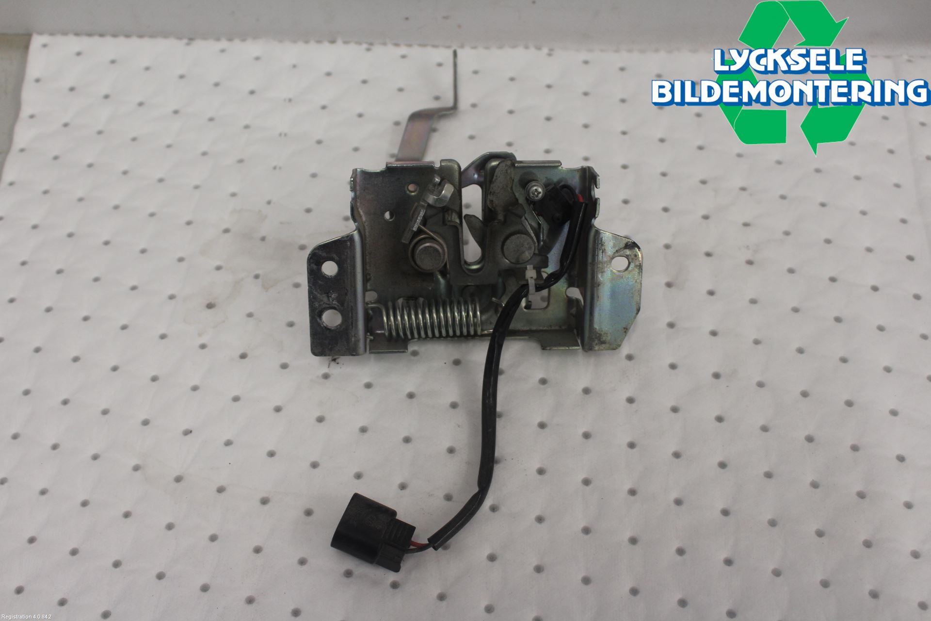 Mitsubishi OUTLANDER 13-21 Huvlås