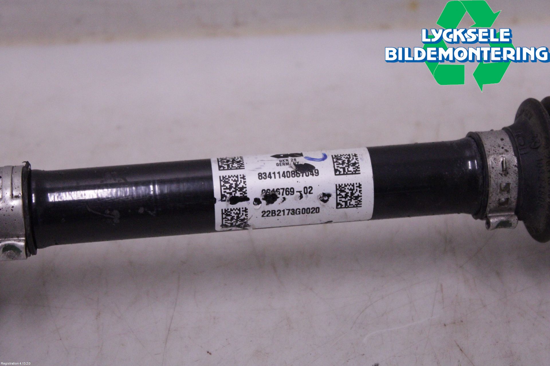 BMW 5 G30/G31/F90 17-23 Drivaxel Fram Vänster