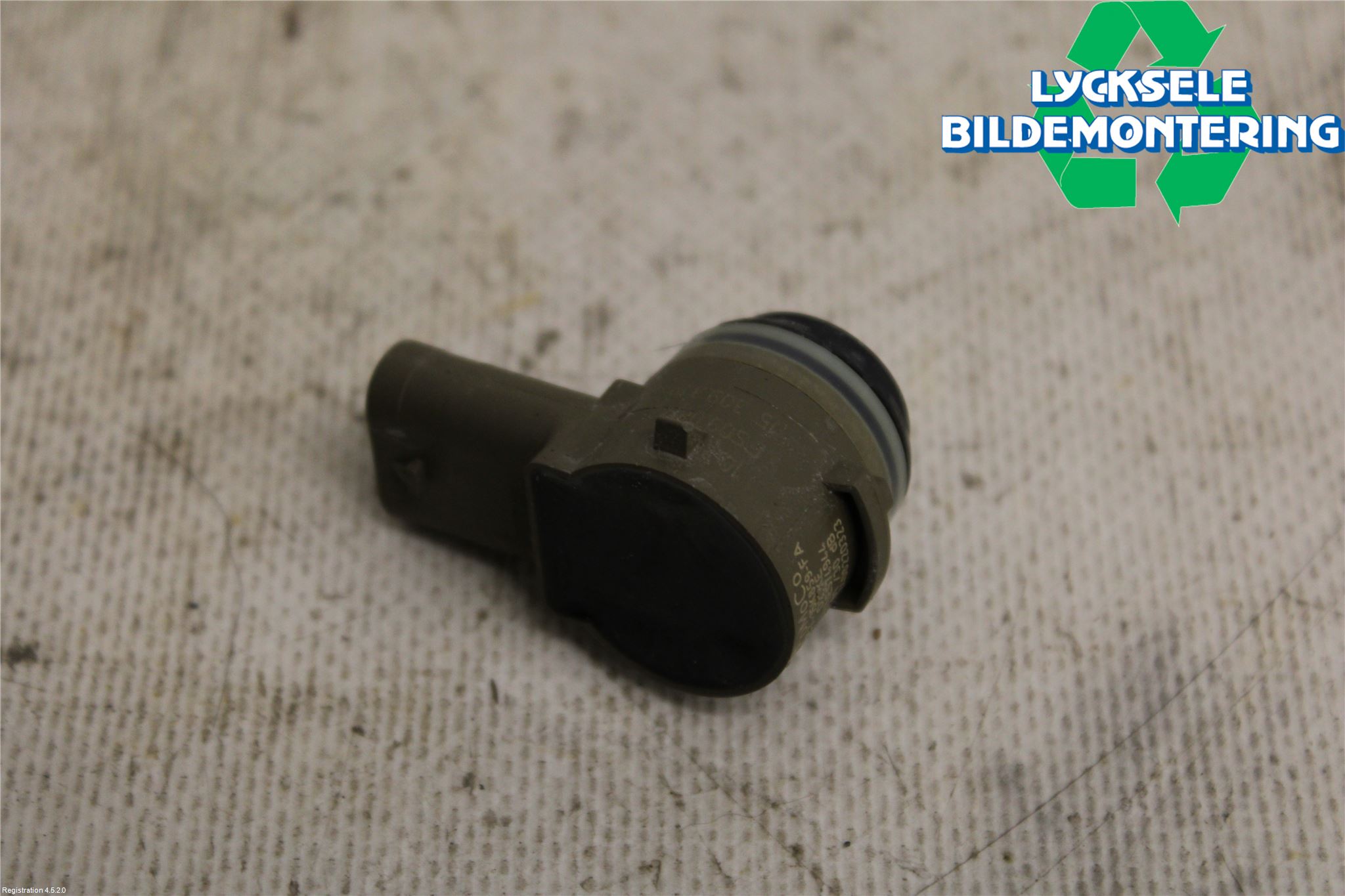 Ford KUGA/KUGA PHEZ/FHEV 20- Parkeringshjälp Frontsensor