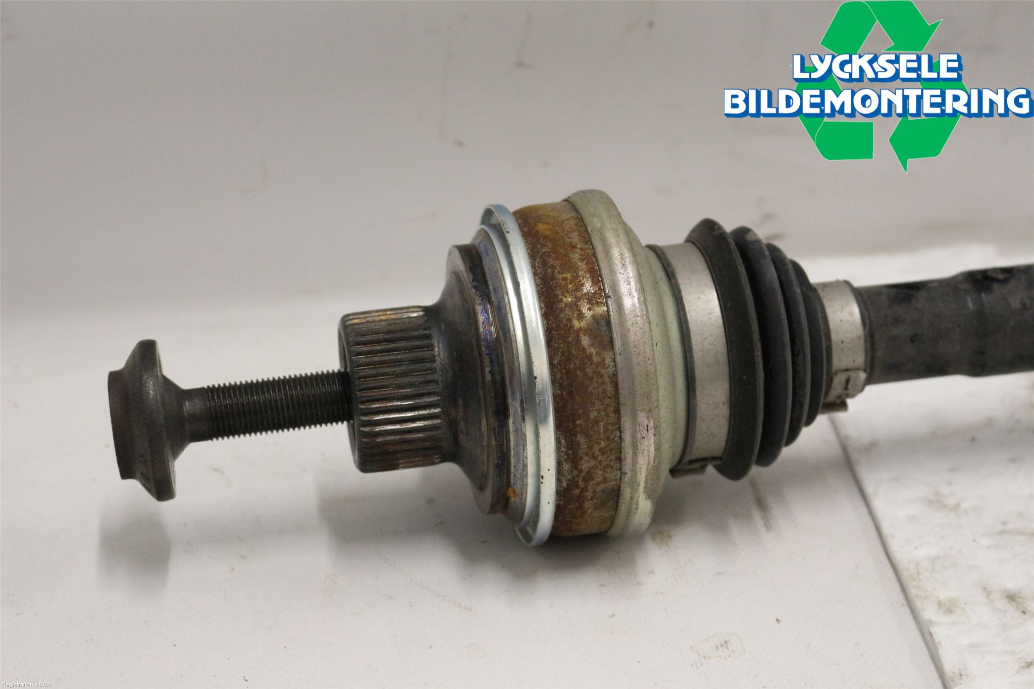 Audi A6 F2/C8 19- Drivaxel Bak Vänster