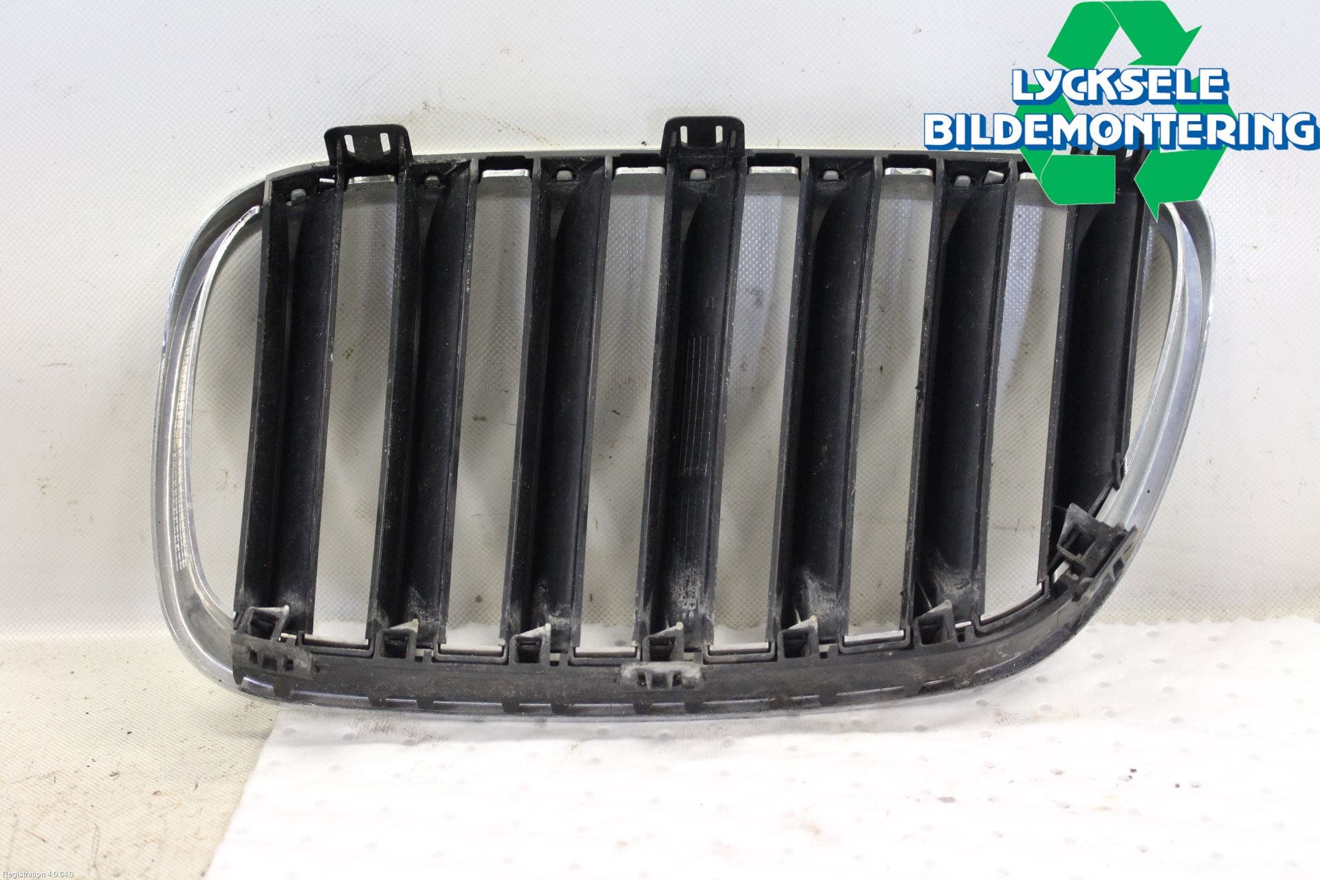 BMW X3 E83 03-10 Grilldel Höger