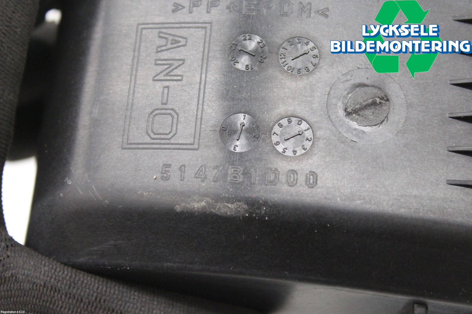 Subaru OUTBACK 21- Tanklucka