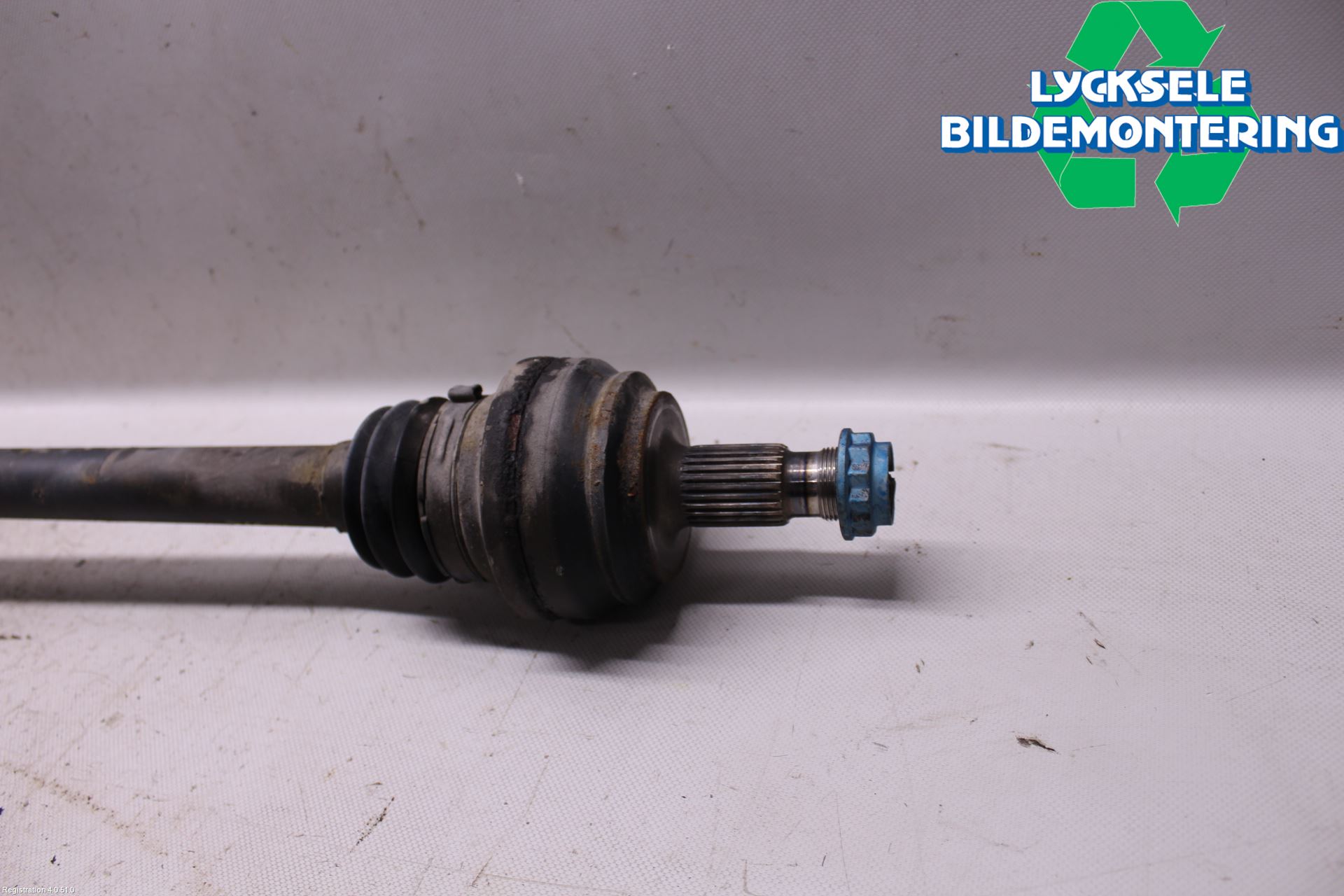 Mercedes-Benz MB C-KLASS (W205) 14-21 Drivaxel Bak Vänster