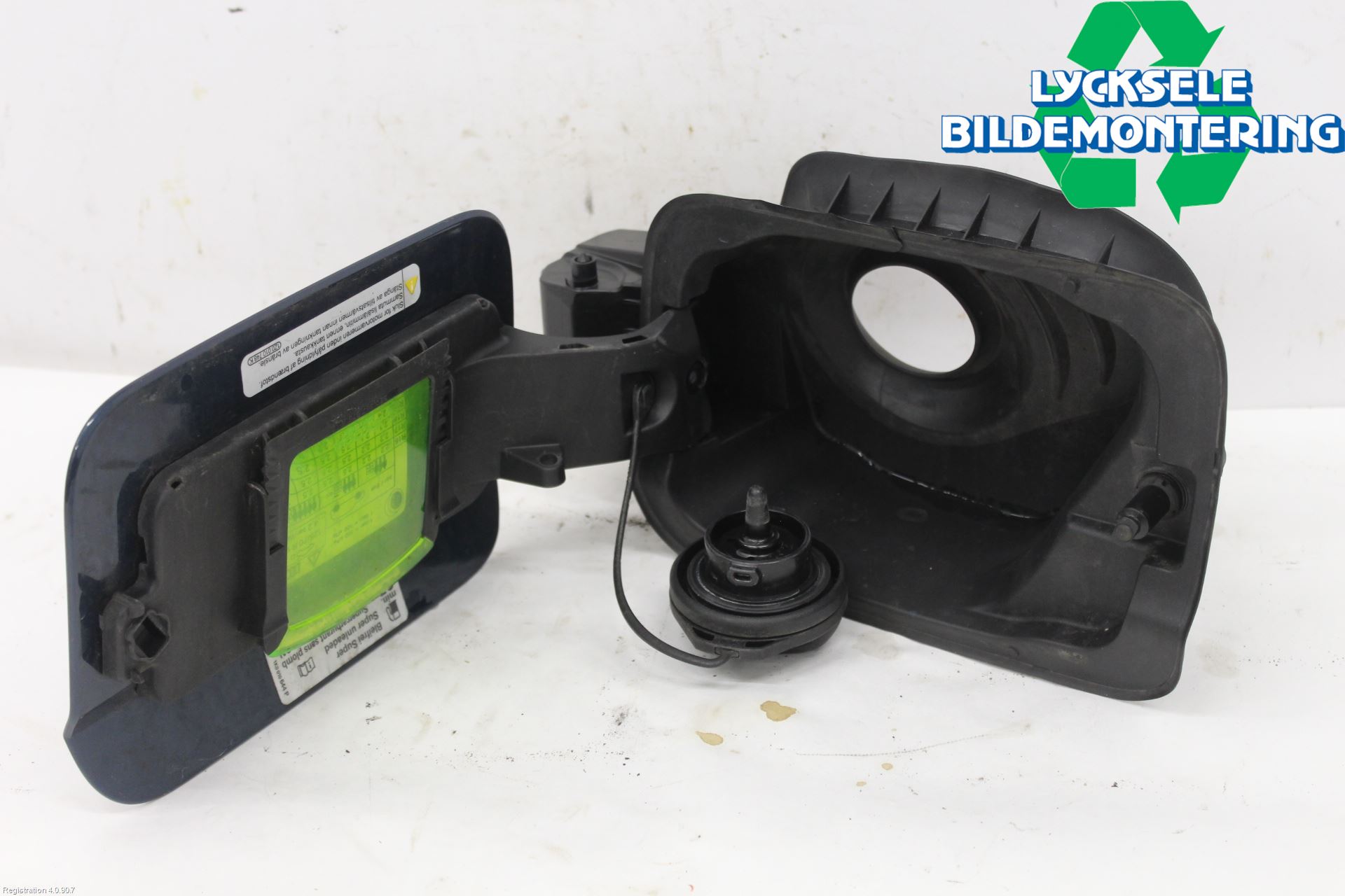 Skoda KAROQ 18- Tanklucka