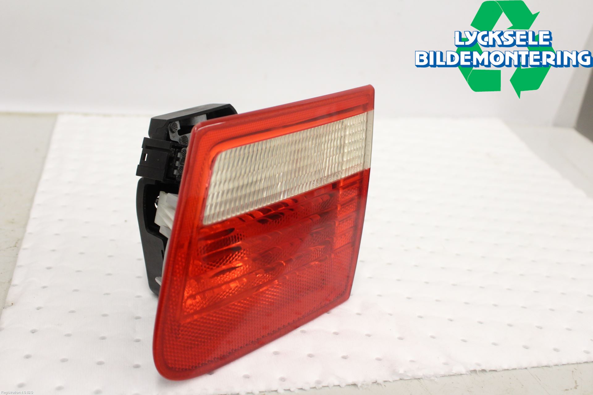 BMW 3 E46      98-05 Bakljus Lucka Hö